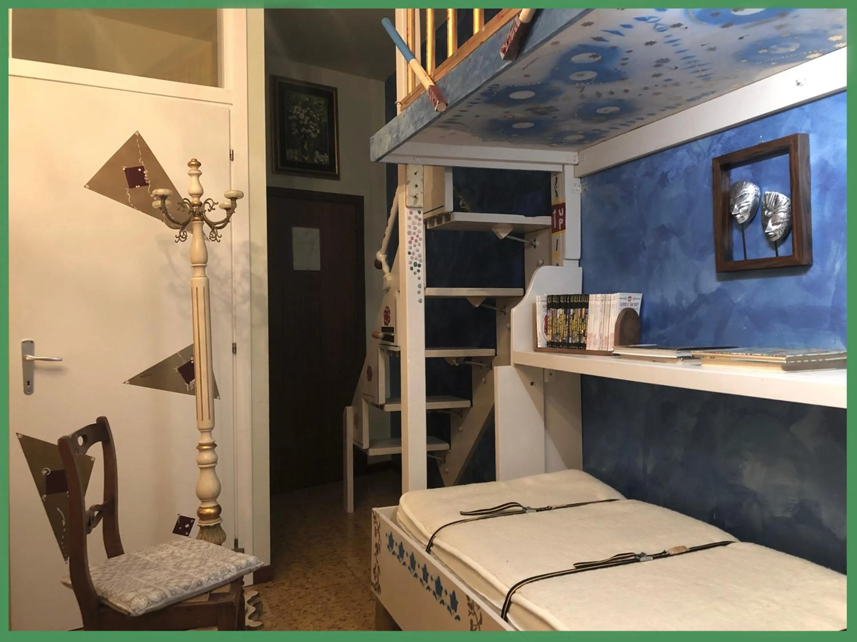 bunk bed, Bed in La Finestra sul Fiume