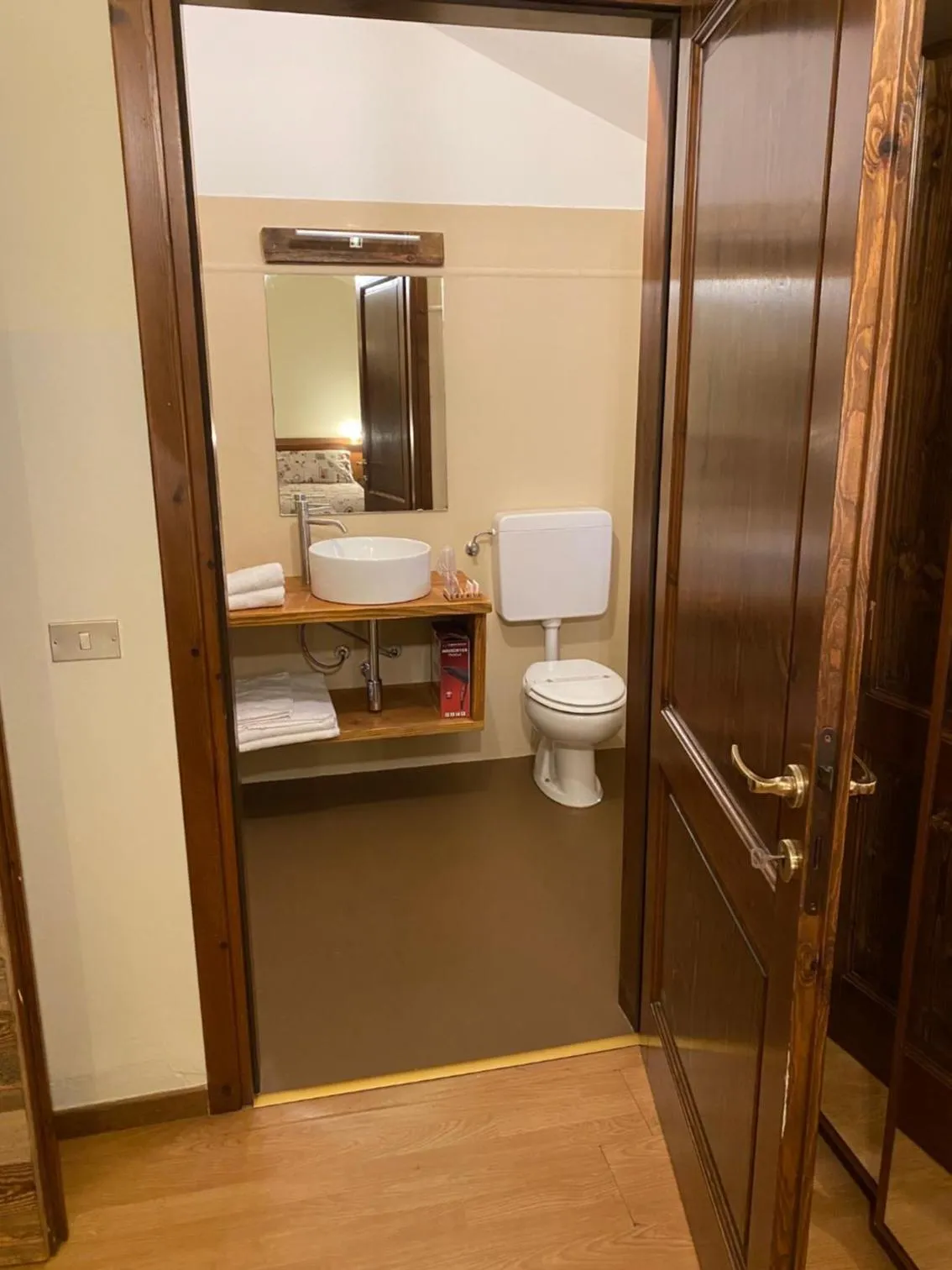 Bathroom in Hotel Le Clou