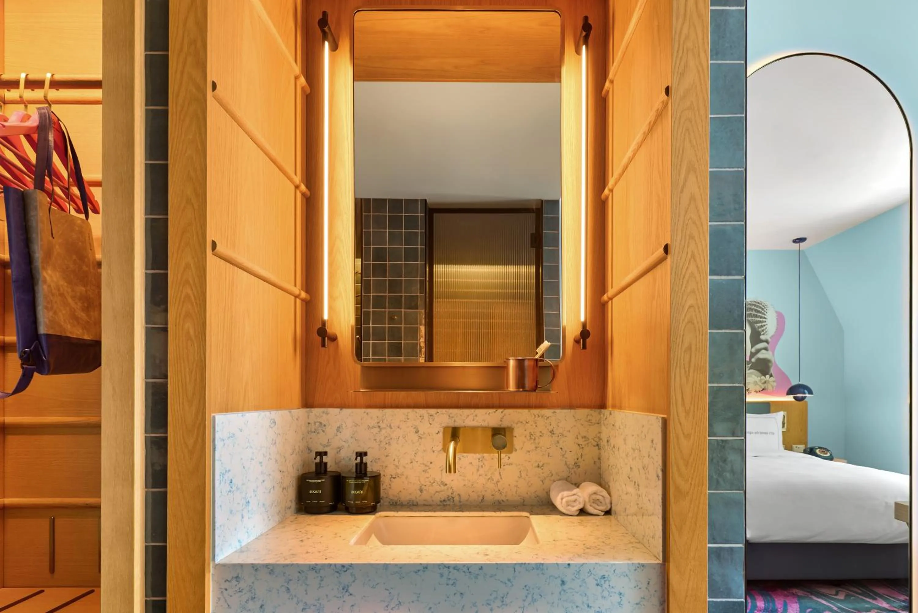 Bathroom, Bed in 25hours Hotel Sydney The Olympia