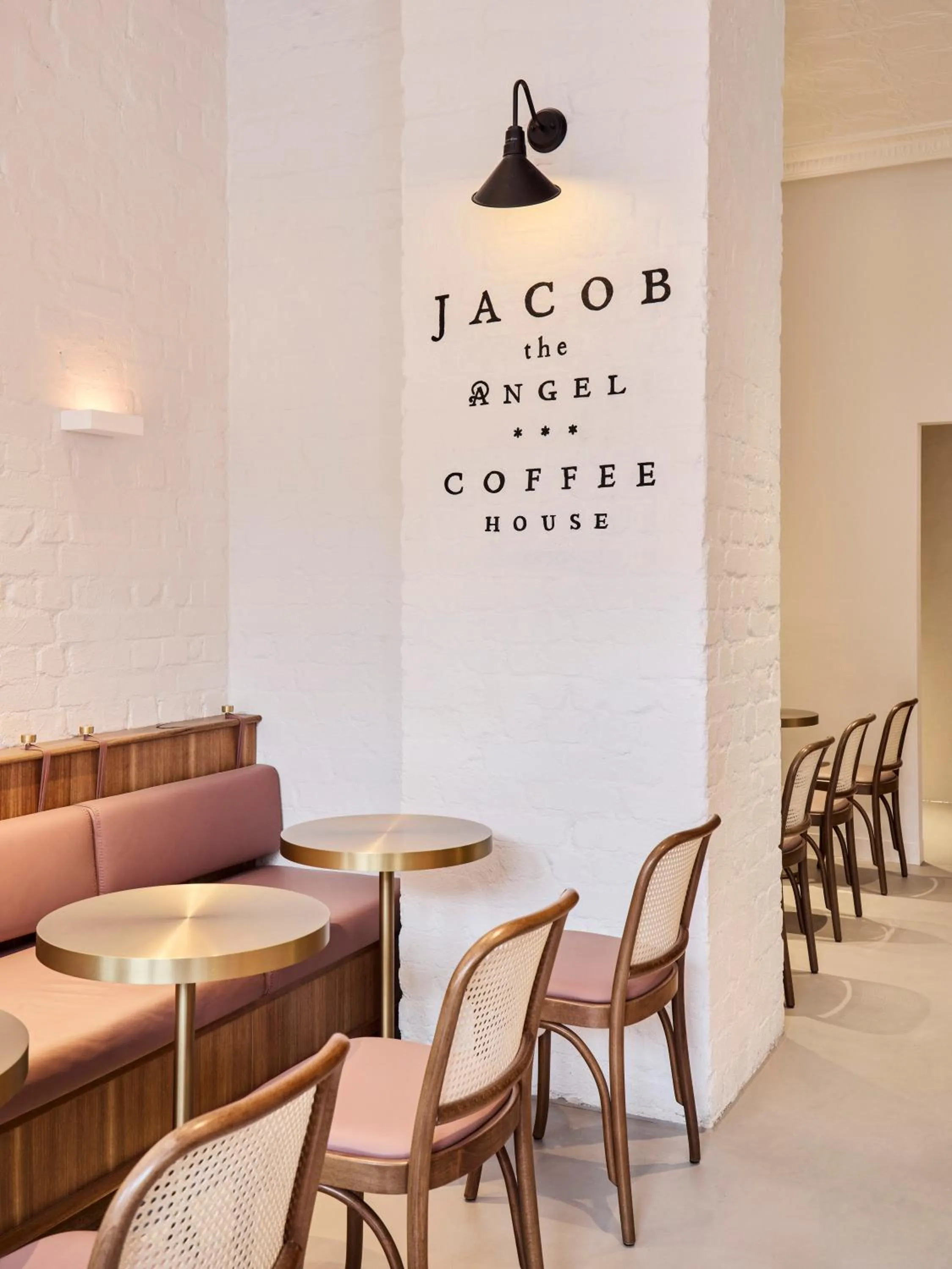 Food and drinks in 25hours Hotel Sydney The Olympia