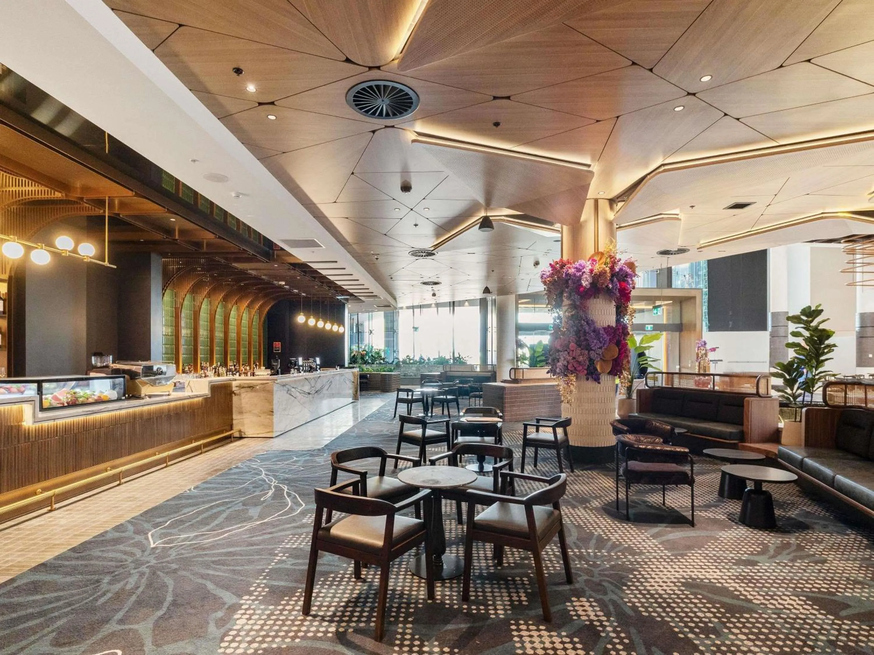 Lounge or bar in Novotel Sydney Cabramatta