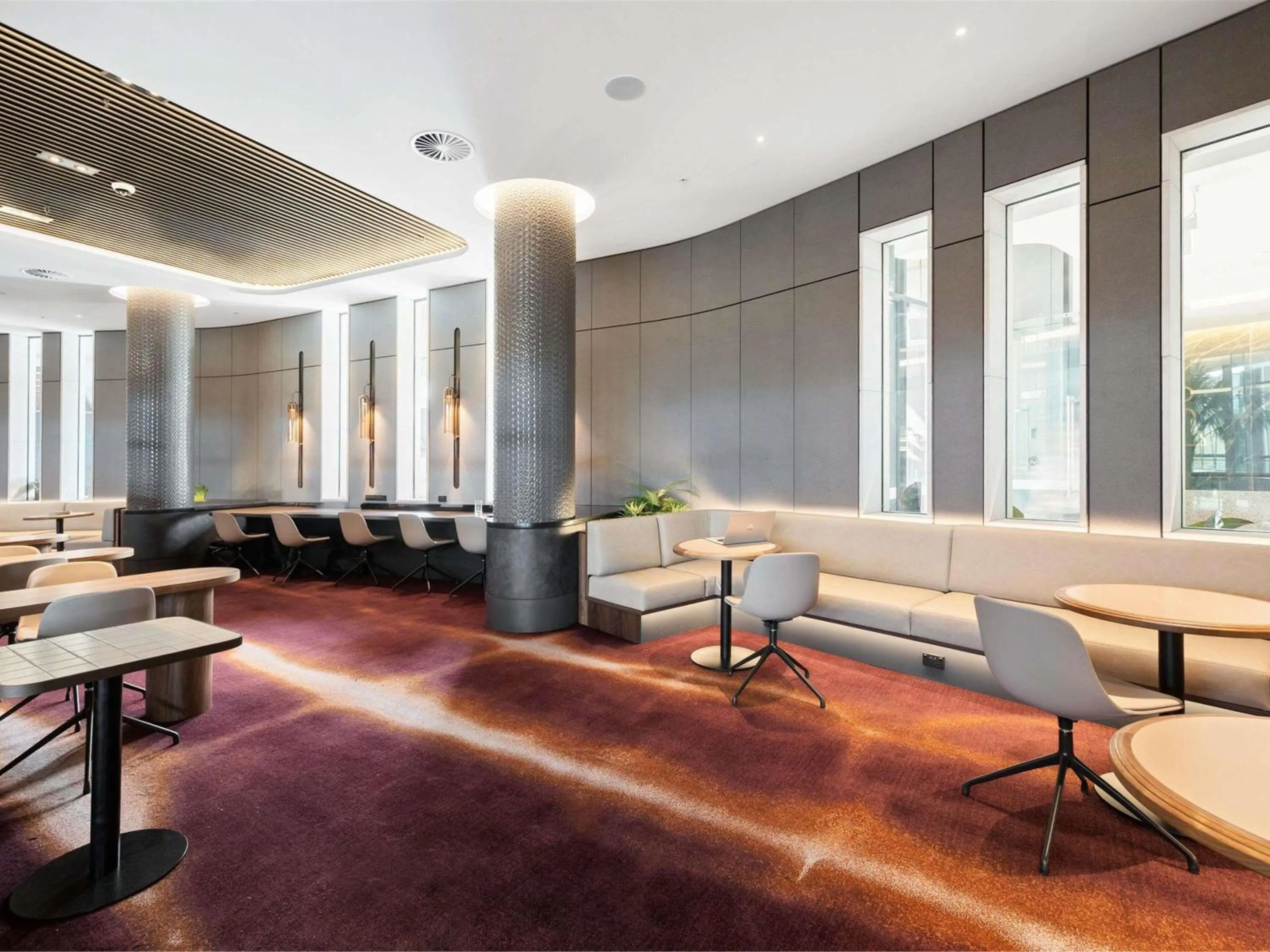 Lounge or bar in Novotel Sydney Cabramatta