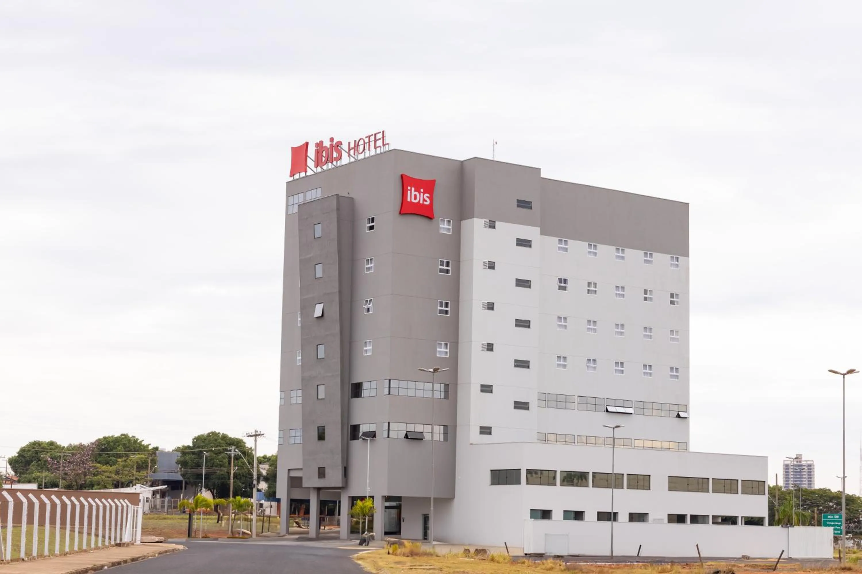 Property building in Ibis Votuporanga