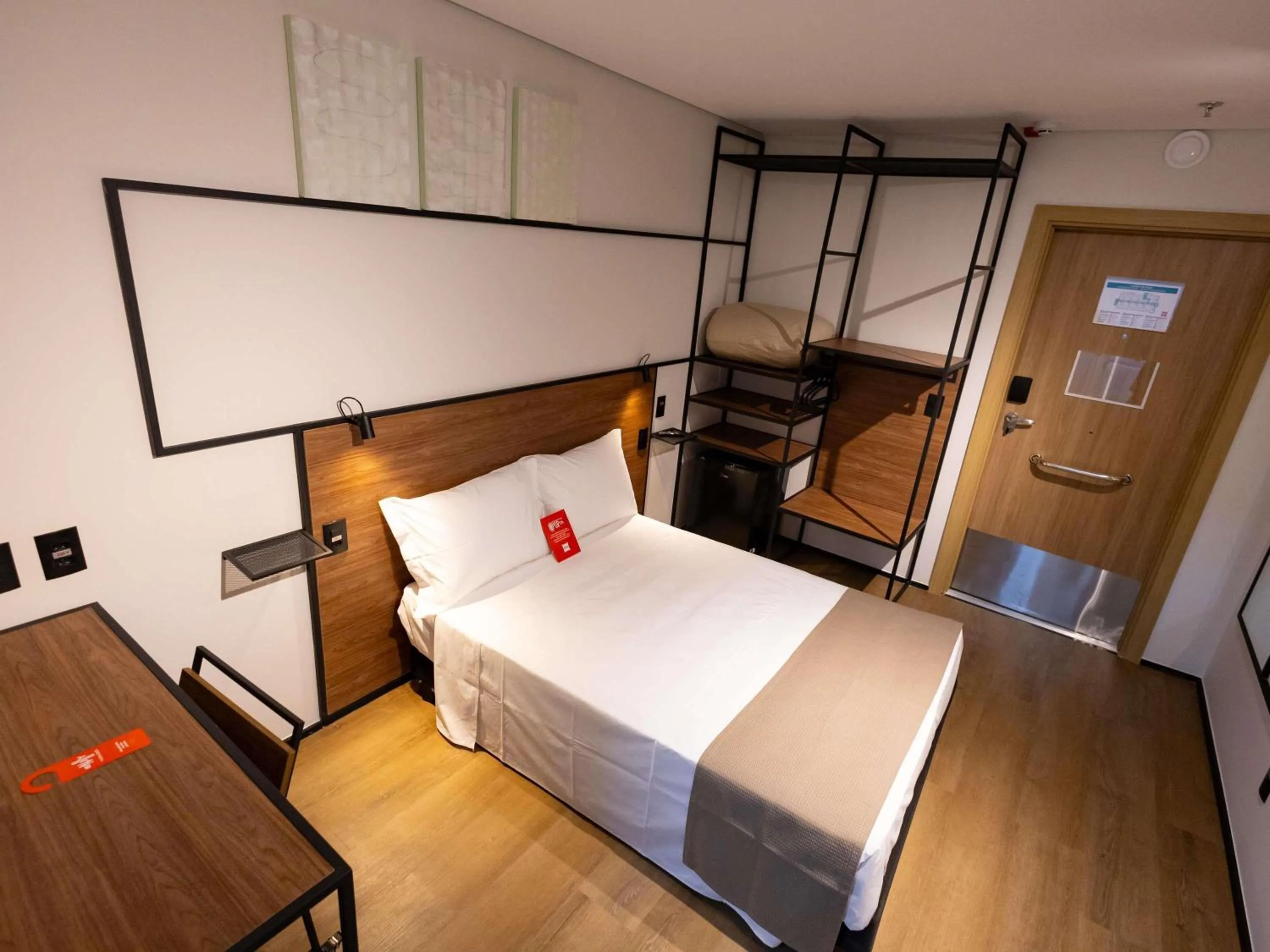 Bedroom, Bed in Ibis Votuporanga