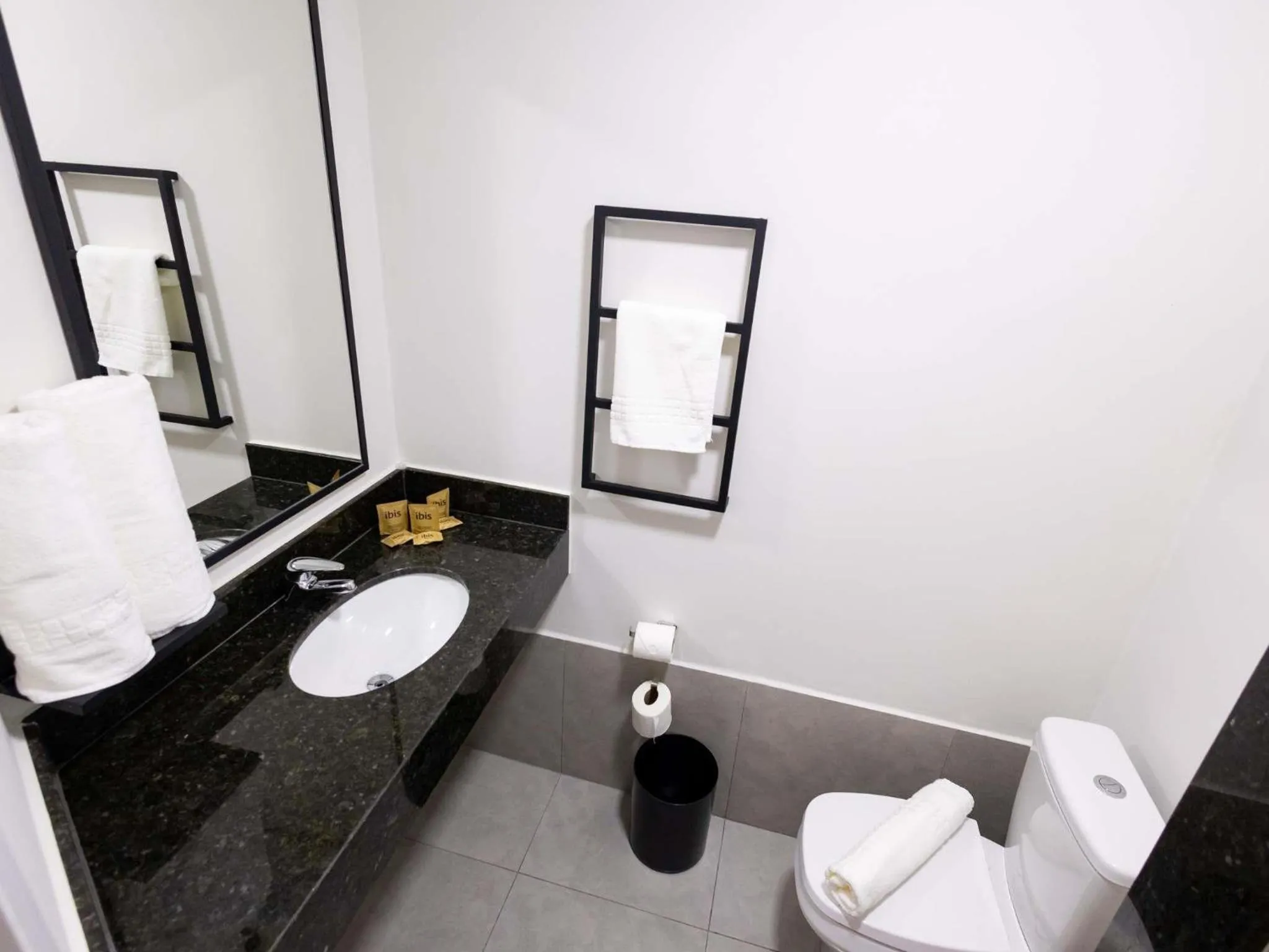 Bedroom in Ibis Votuporanga