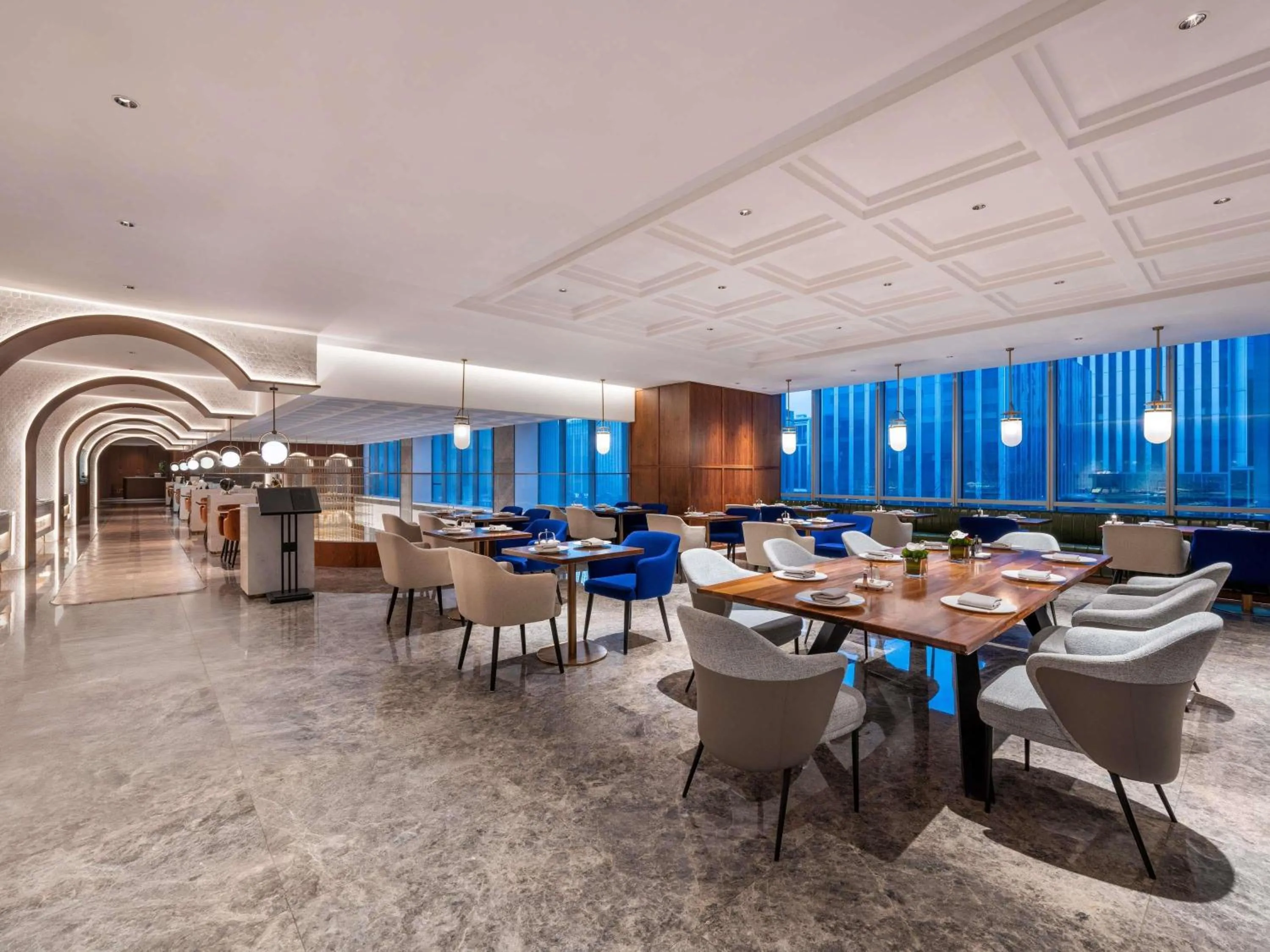 Restaurant/places to eat in Novotel Shanghai Baoshan Jiusi