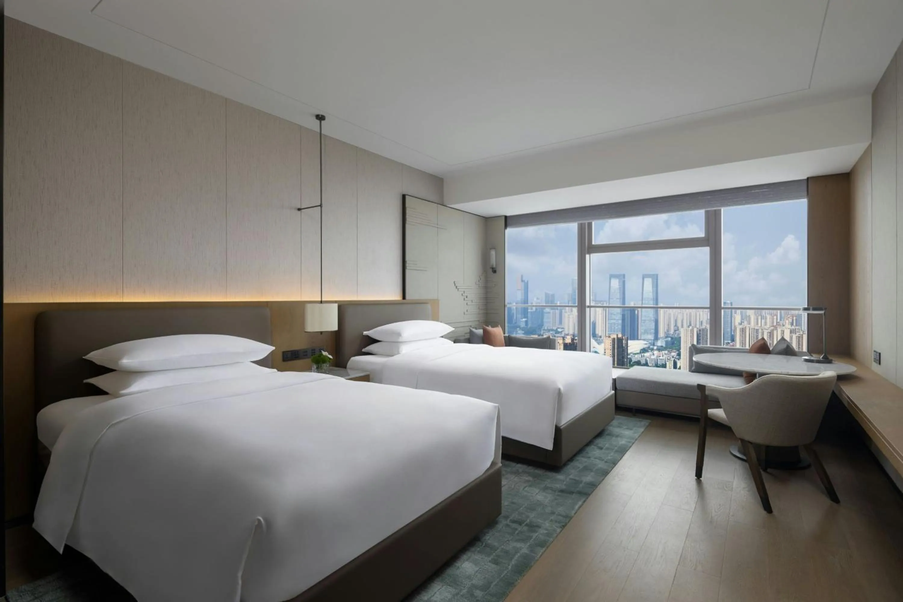 Photo of the whole room, Bed in Changsha Marriott Hotel West