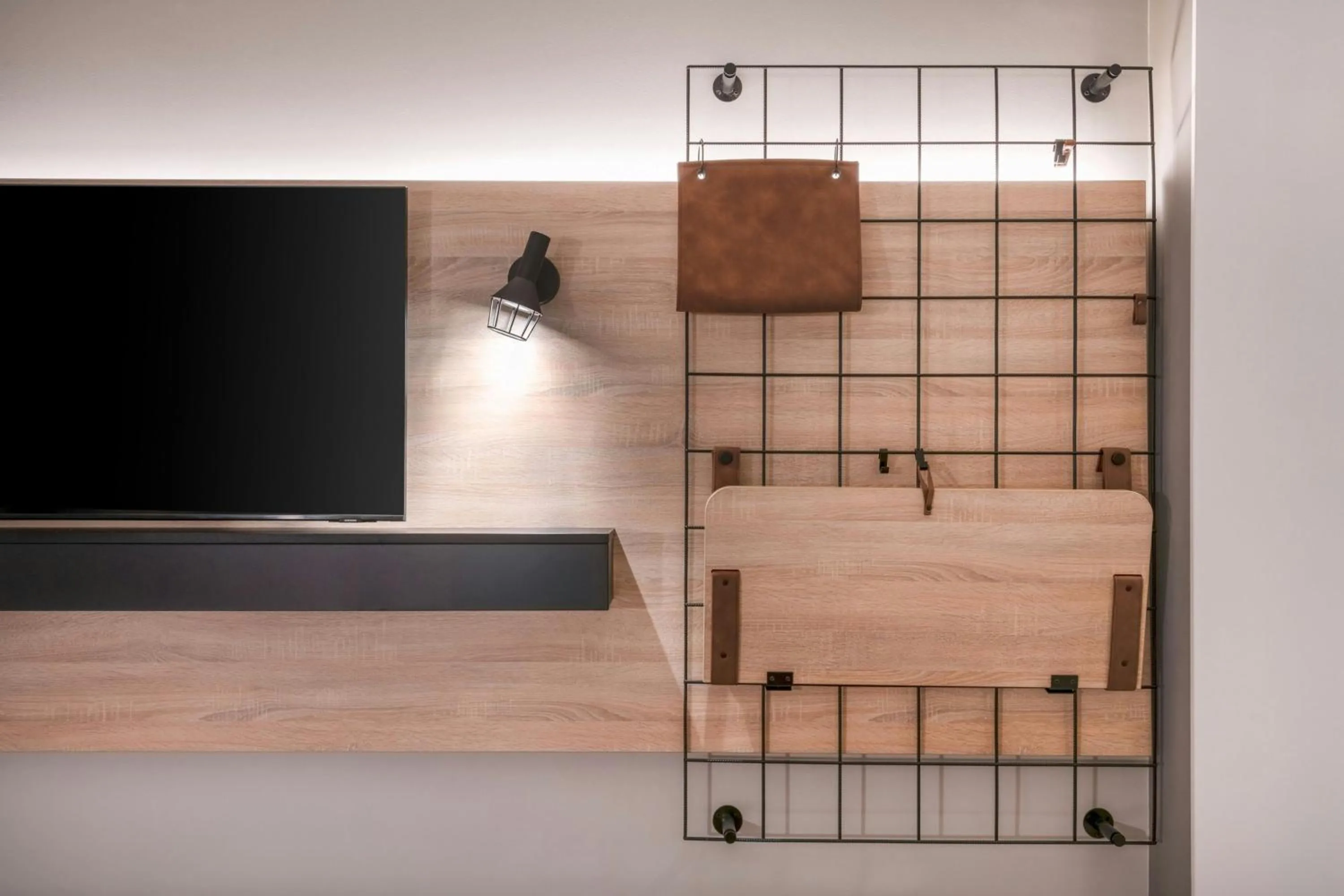 Sleeper Queen Room in Moxy Verona