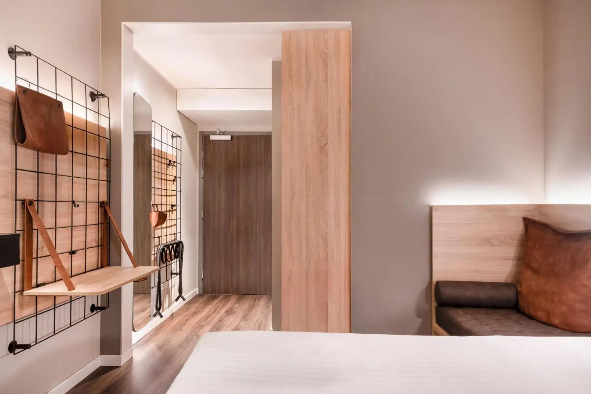 Sleeper Plus Queen Room with City View in Moxy Verona Sleeper Plus Queen Room with City View in Moxy Verona