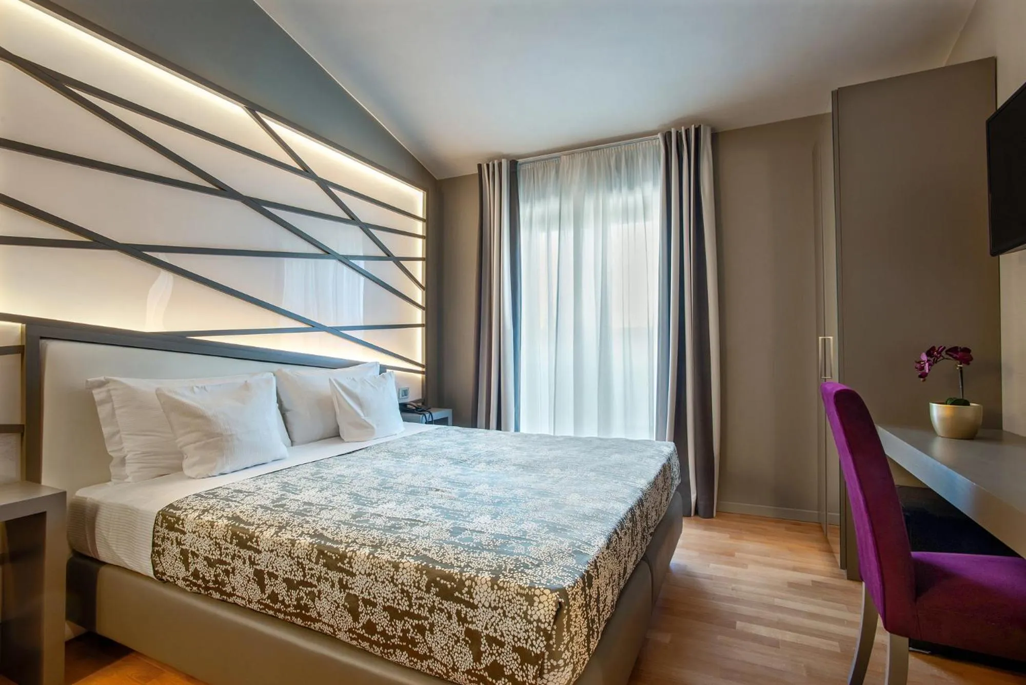 Photo of the whole room, Bed in Fortyfive Squared Hotel