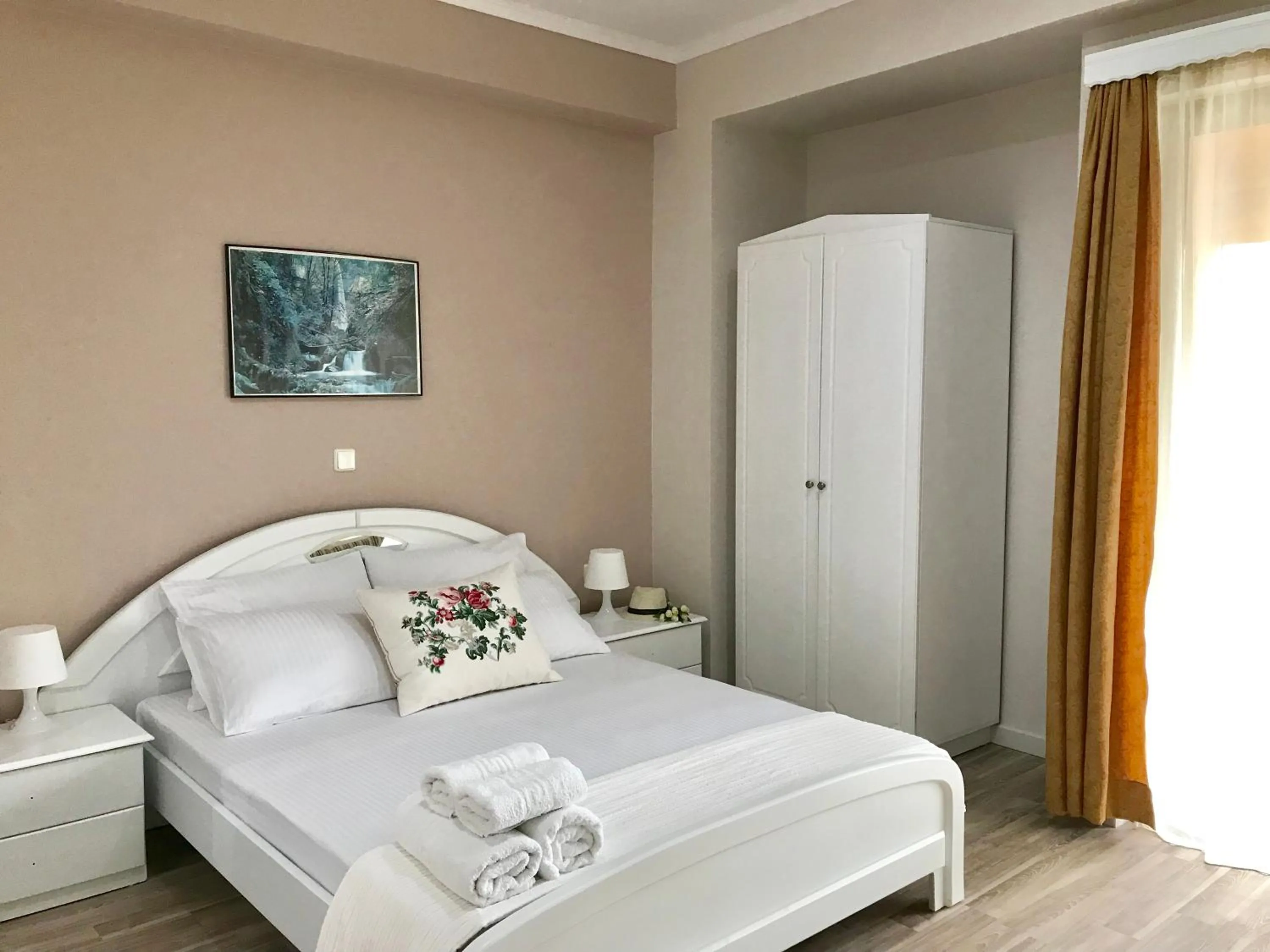 Joy Hotel