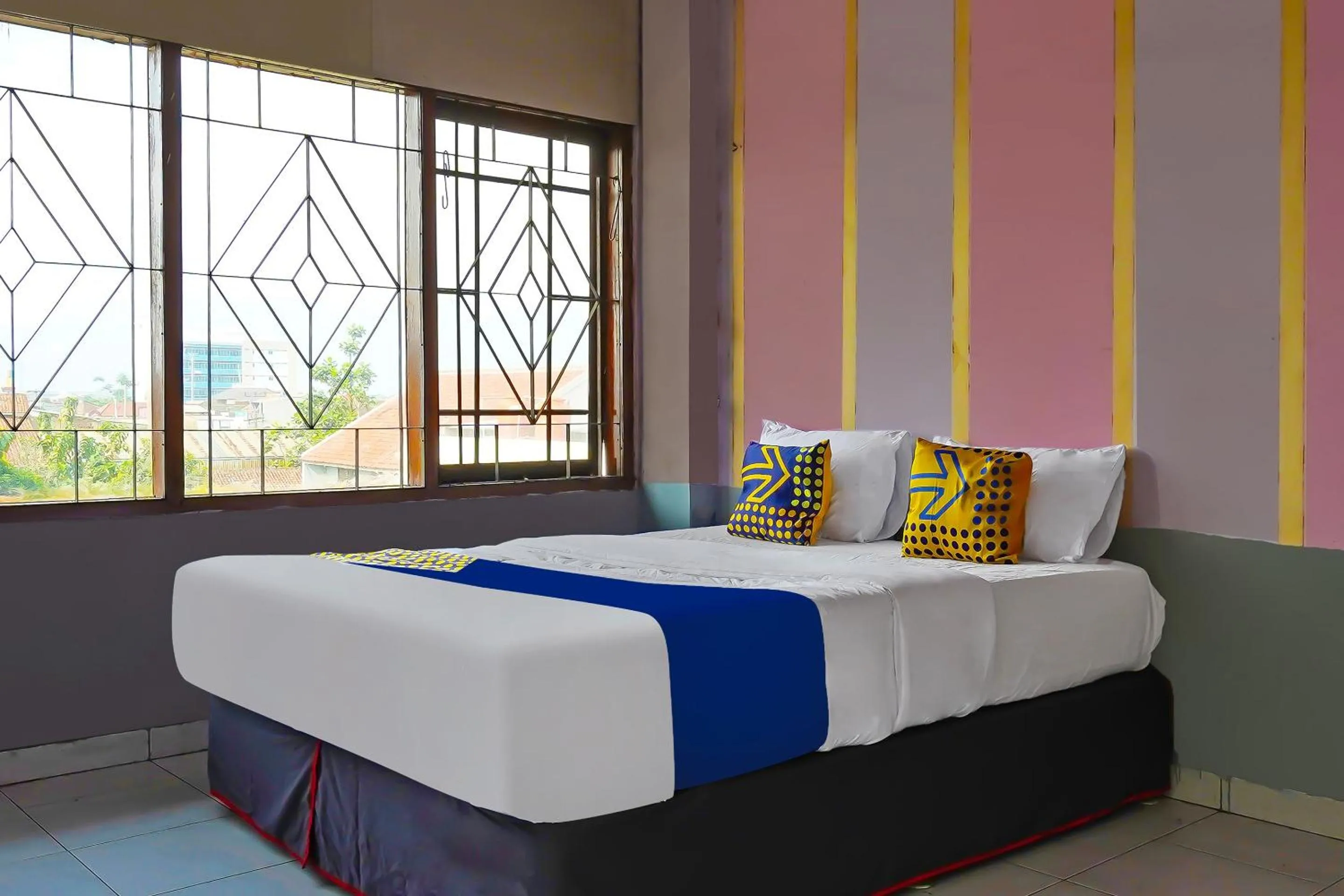 Bedroom, Bed in Hotel O 139 Guest House