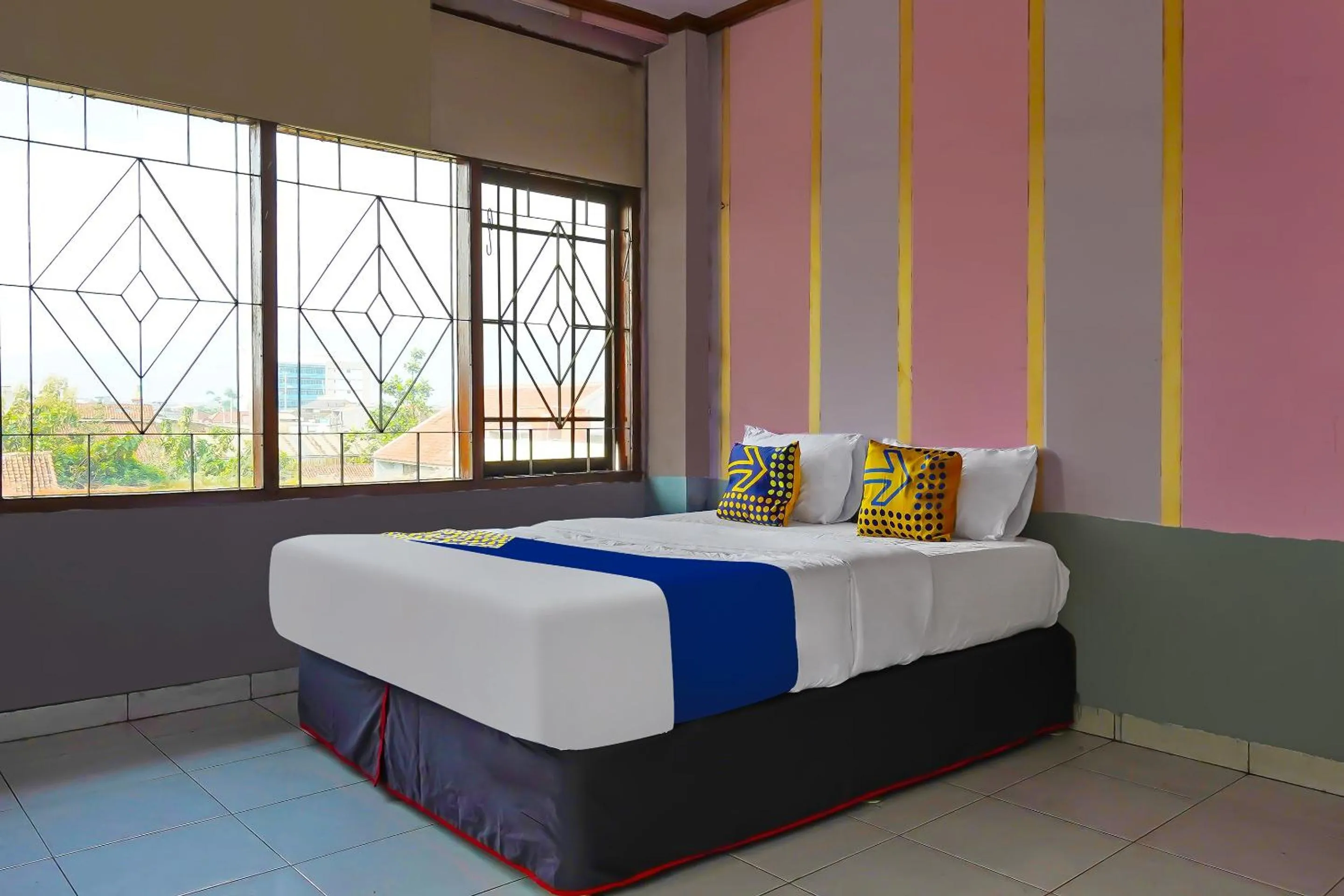 Bedroom, Bed in Hotel O 139 Guest House