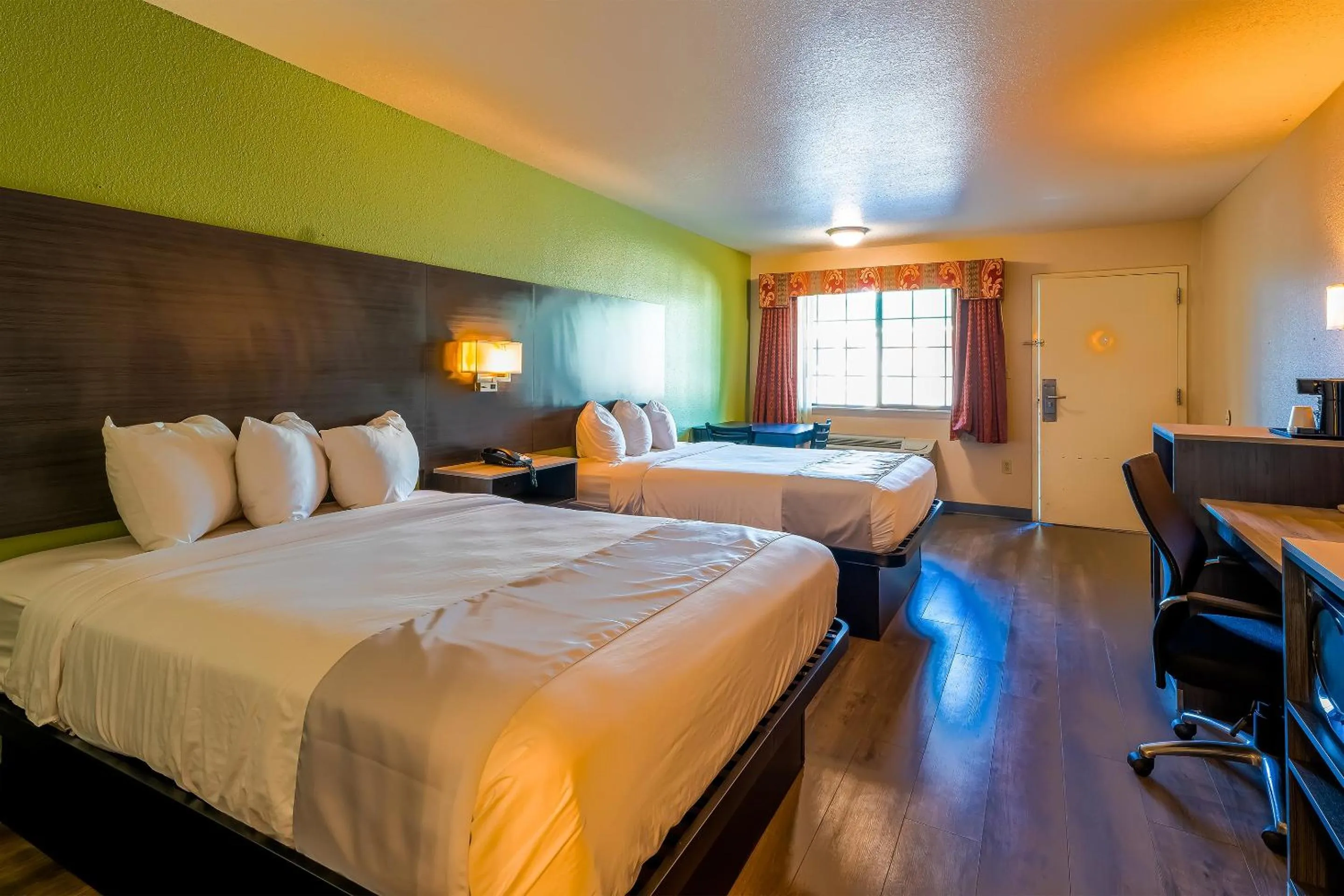 Bedroom, Bed in OYO Hotel Yoakum West