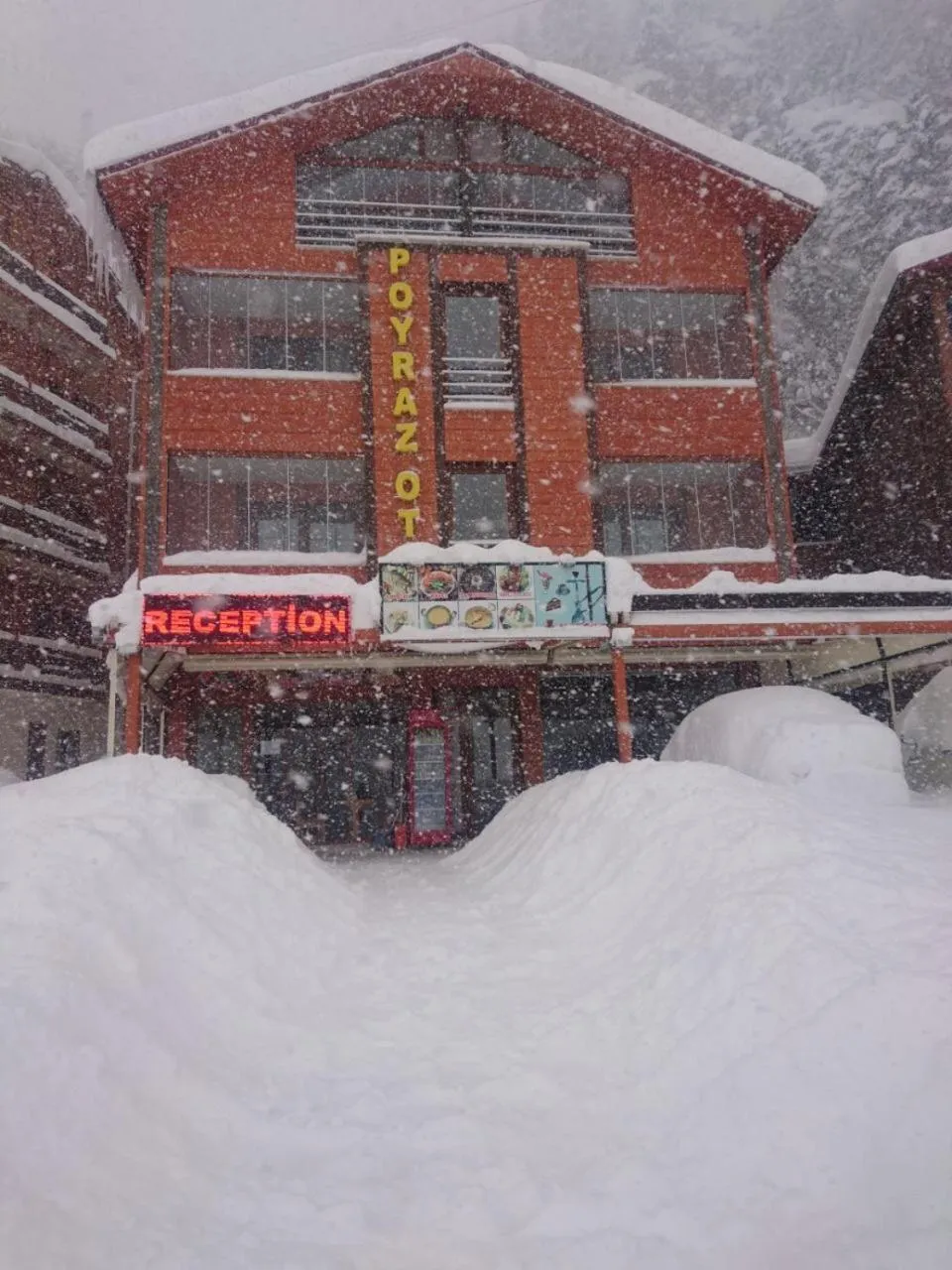 Property building in Poyraz Hotel Uzungöl