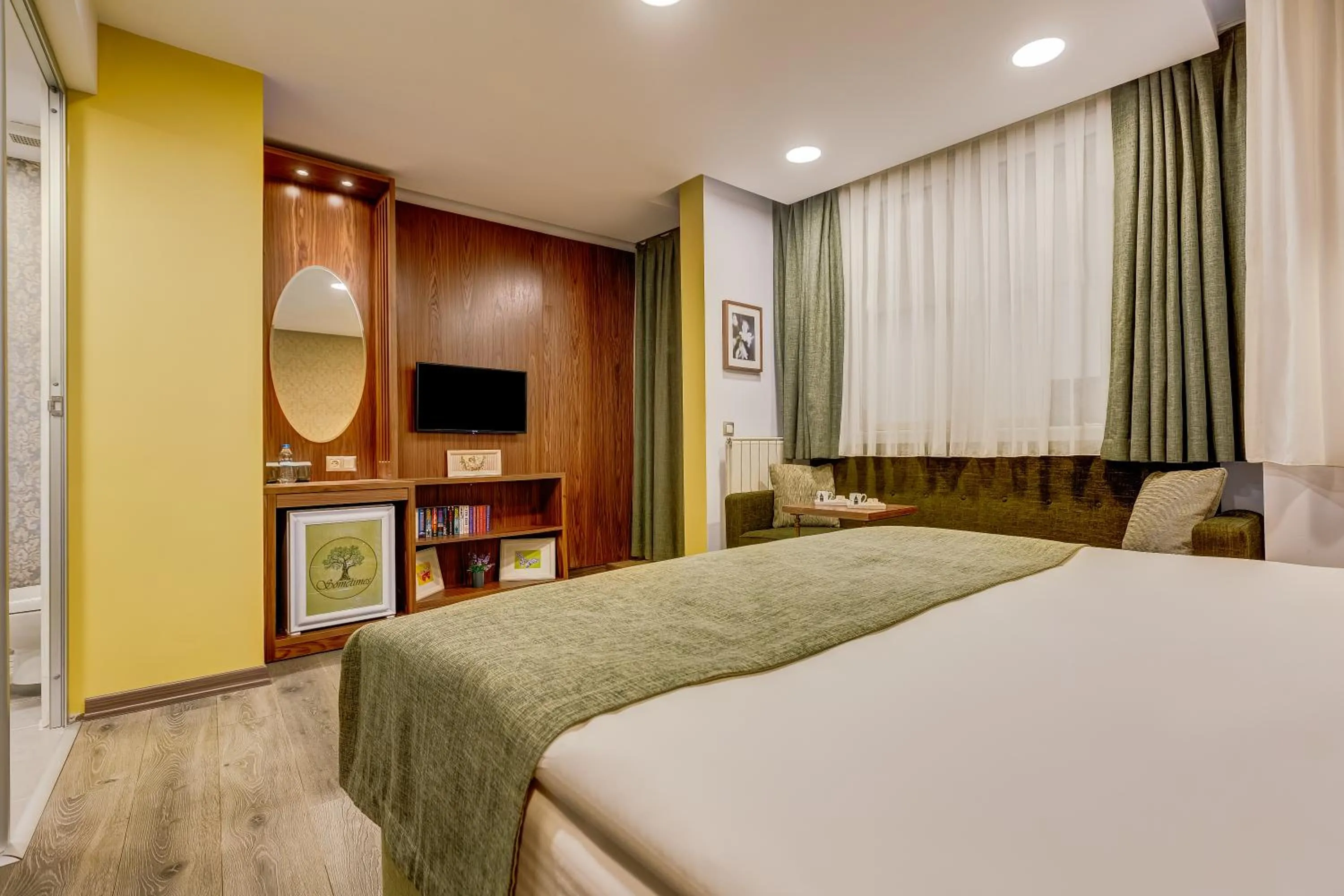 Photo of the whole room, Bed in Sometimes Hotel Taksim