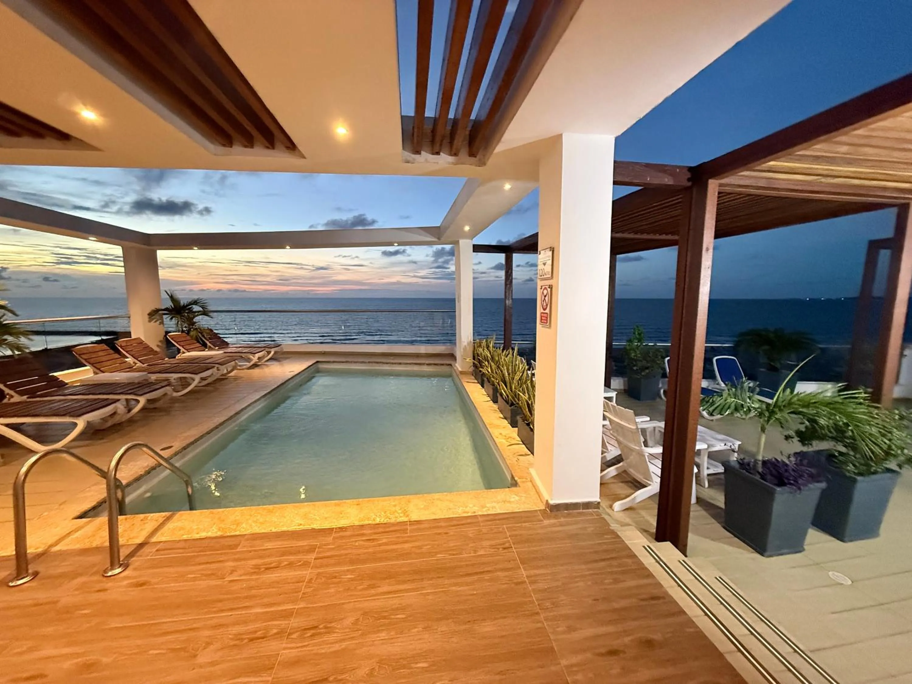 View (from property/room) in Hotel Summer Frente Al Mar