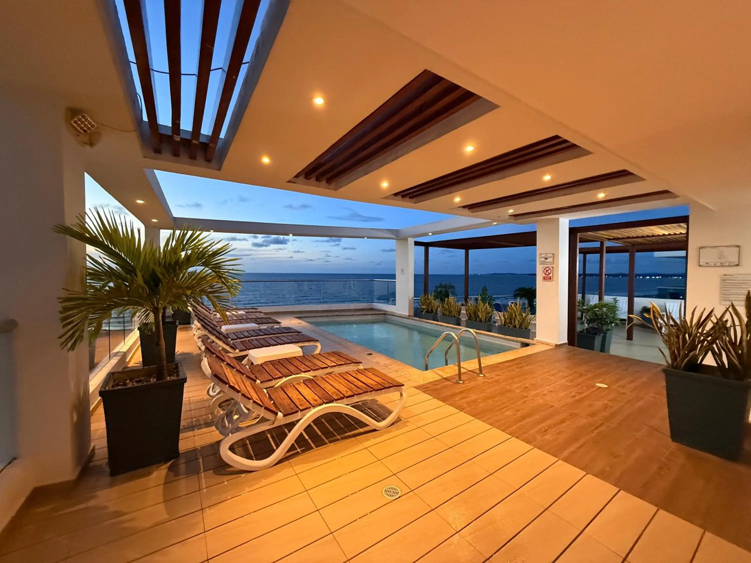 Natural landscape in Hotel Summer Frente Al Mar