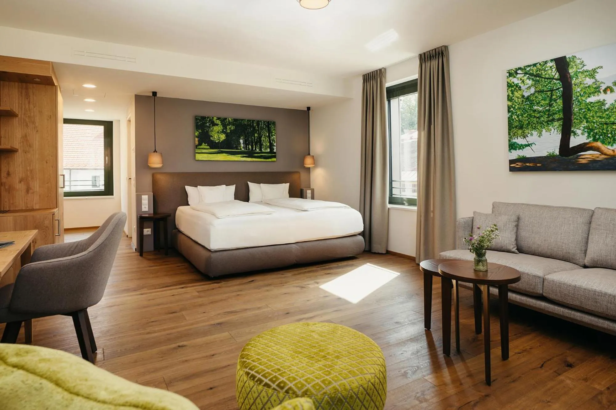 Photo of the whole room, Bed in Hofgut Farny