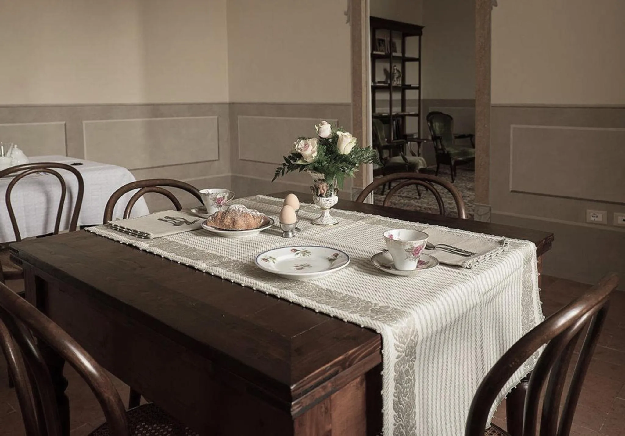 Communal lounge/ TV room in B&B Palazzo Mattei