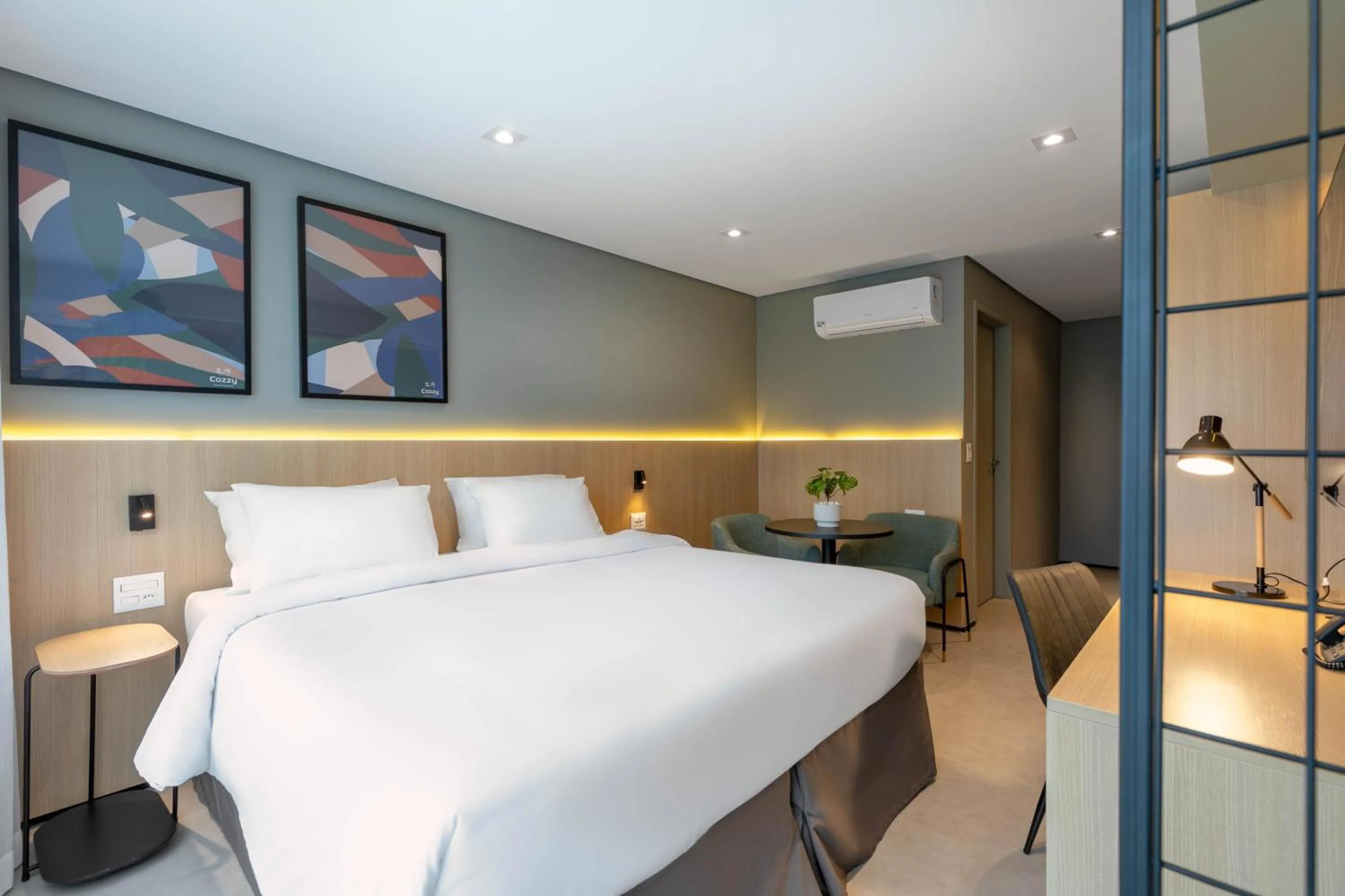 Photo of the whole room, Bed in Cozzy Premium Paulista Hotel