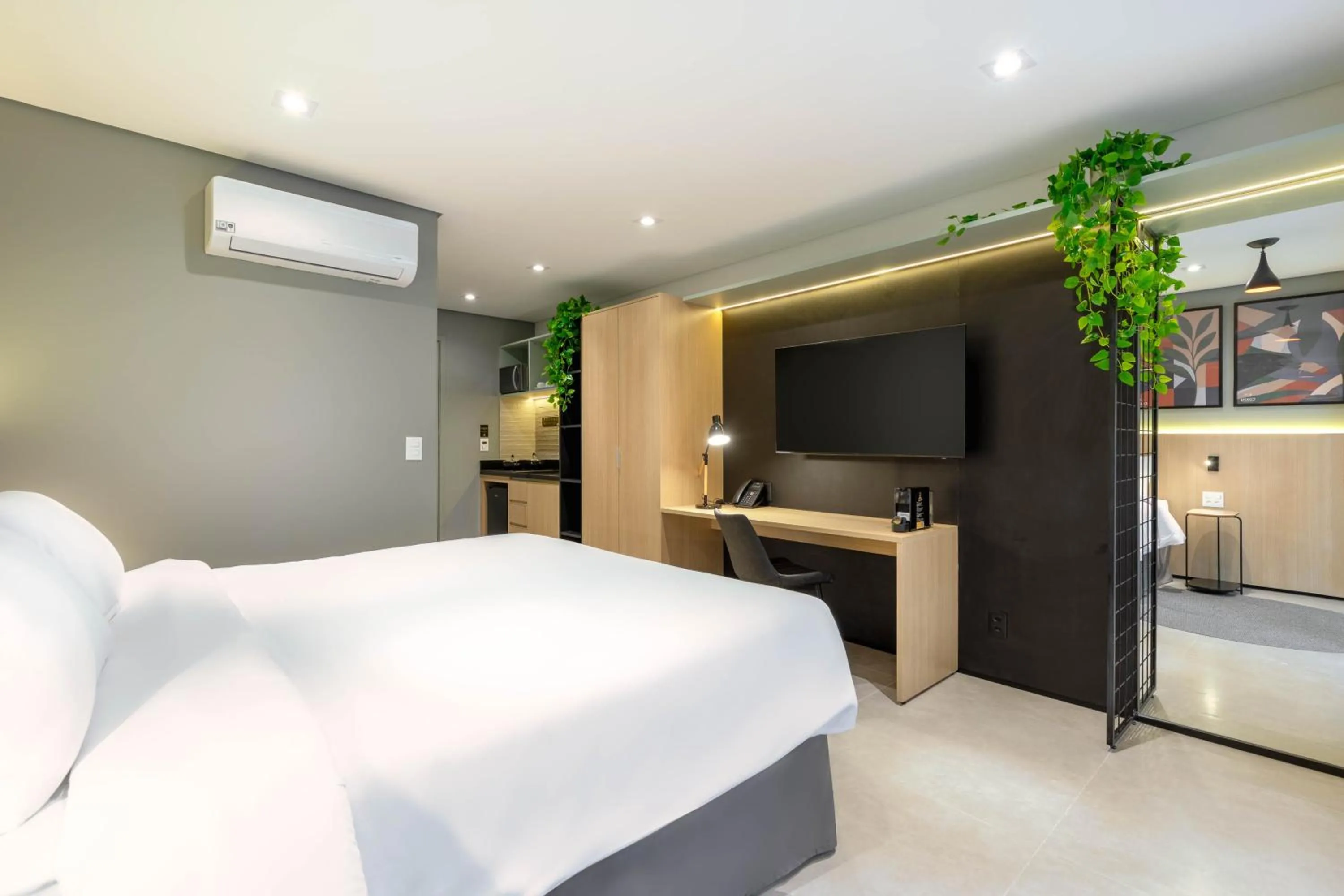 Photo of the whole room, Bed in Cozzy Premium Paulista Hotel