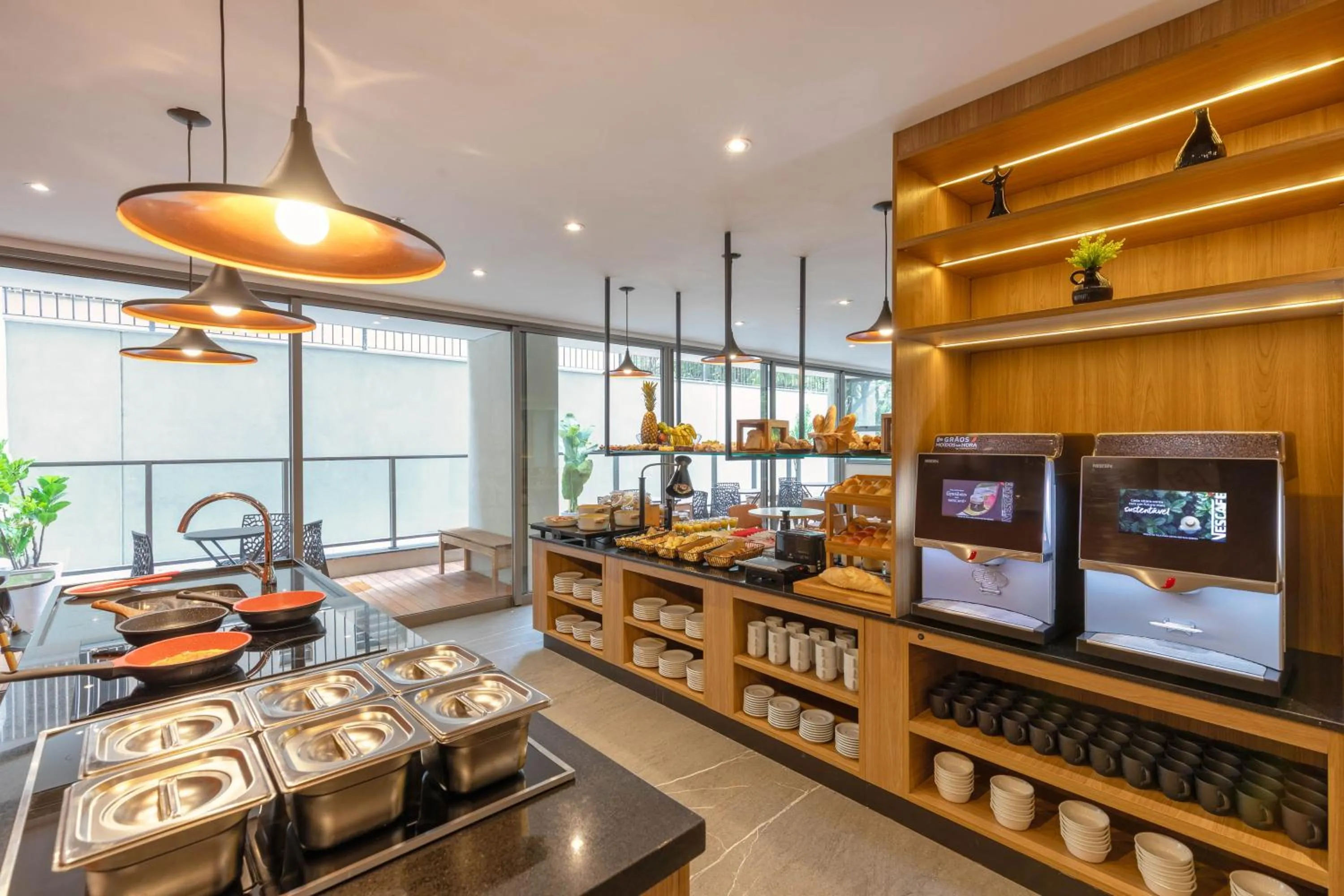 Breakfast in Cozzy Premium Paulista Hotel