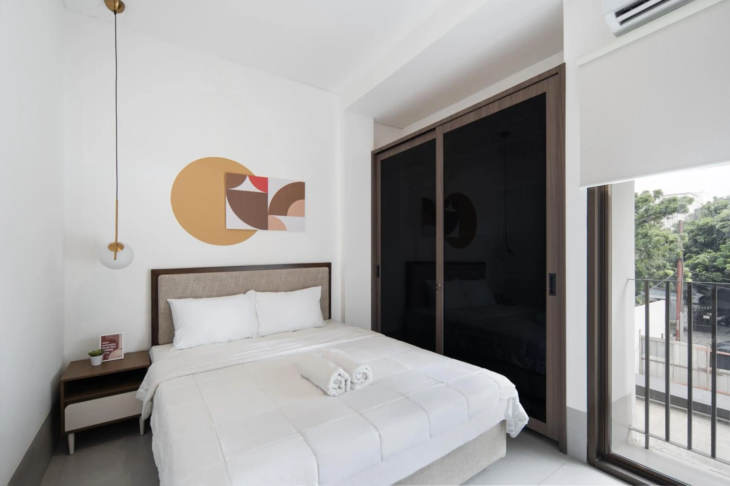 Bedroom, Bed in Cove Dra House