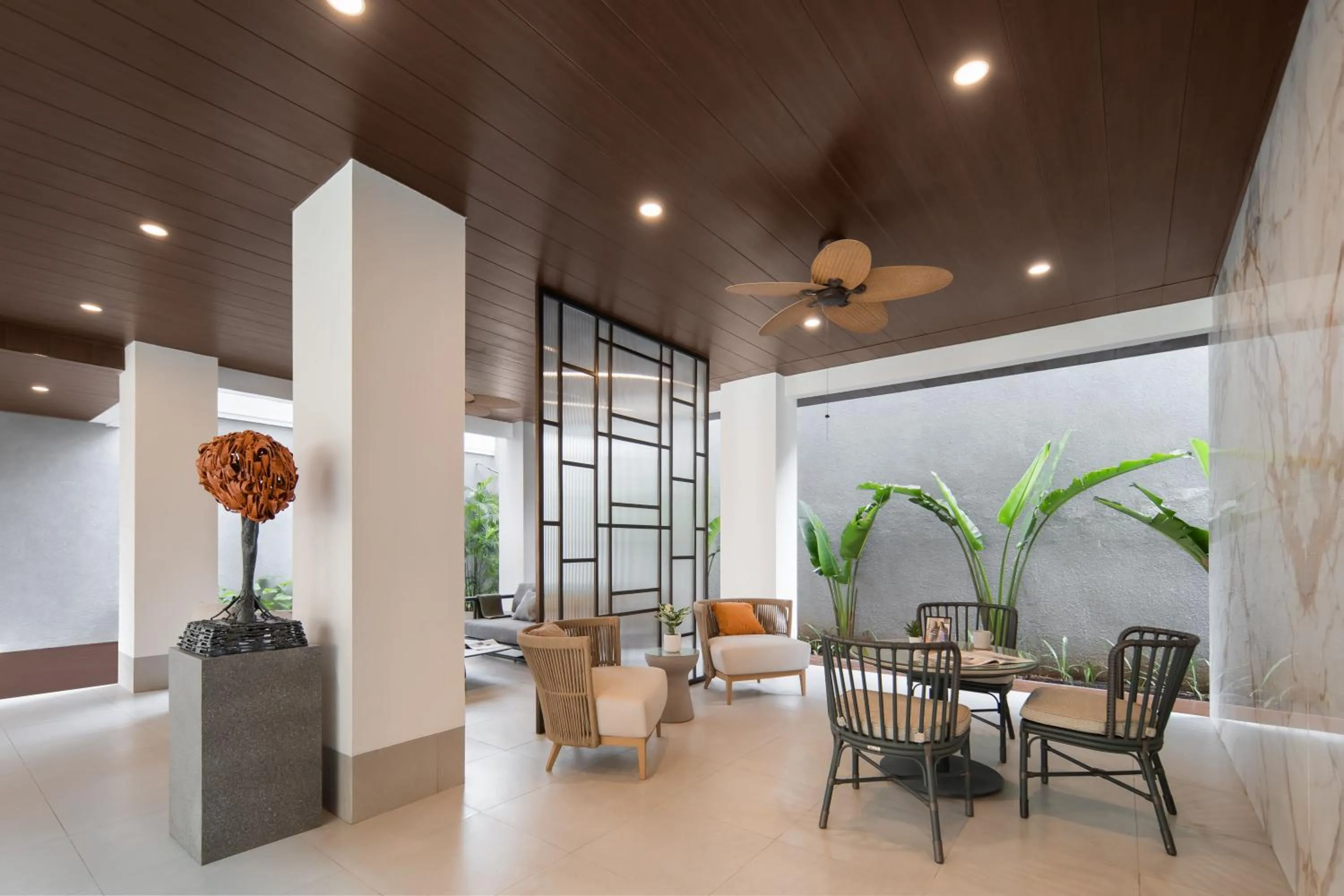 Communal lounge/ TV room in Cove Dra House