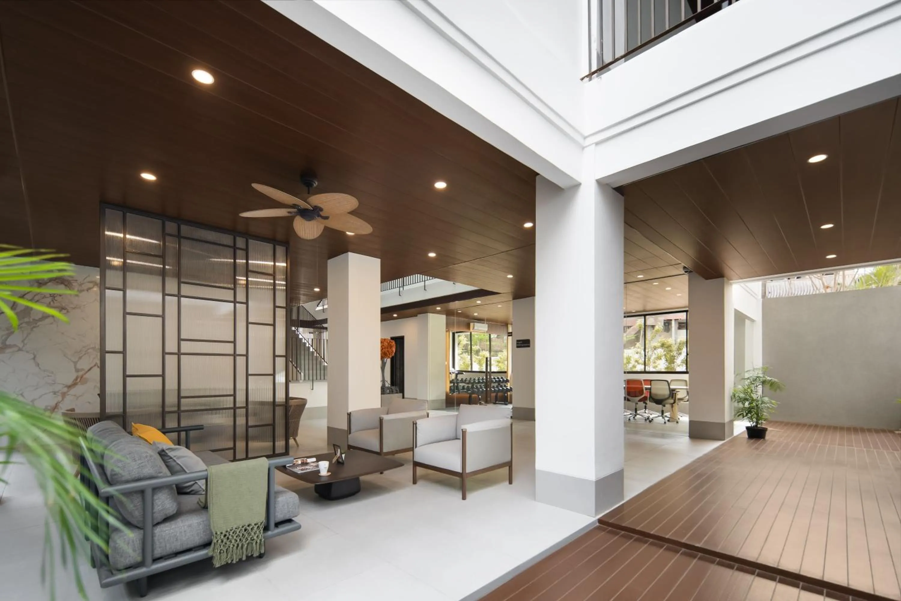 Communal lounge/ TV room in Cove Dra House