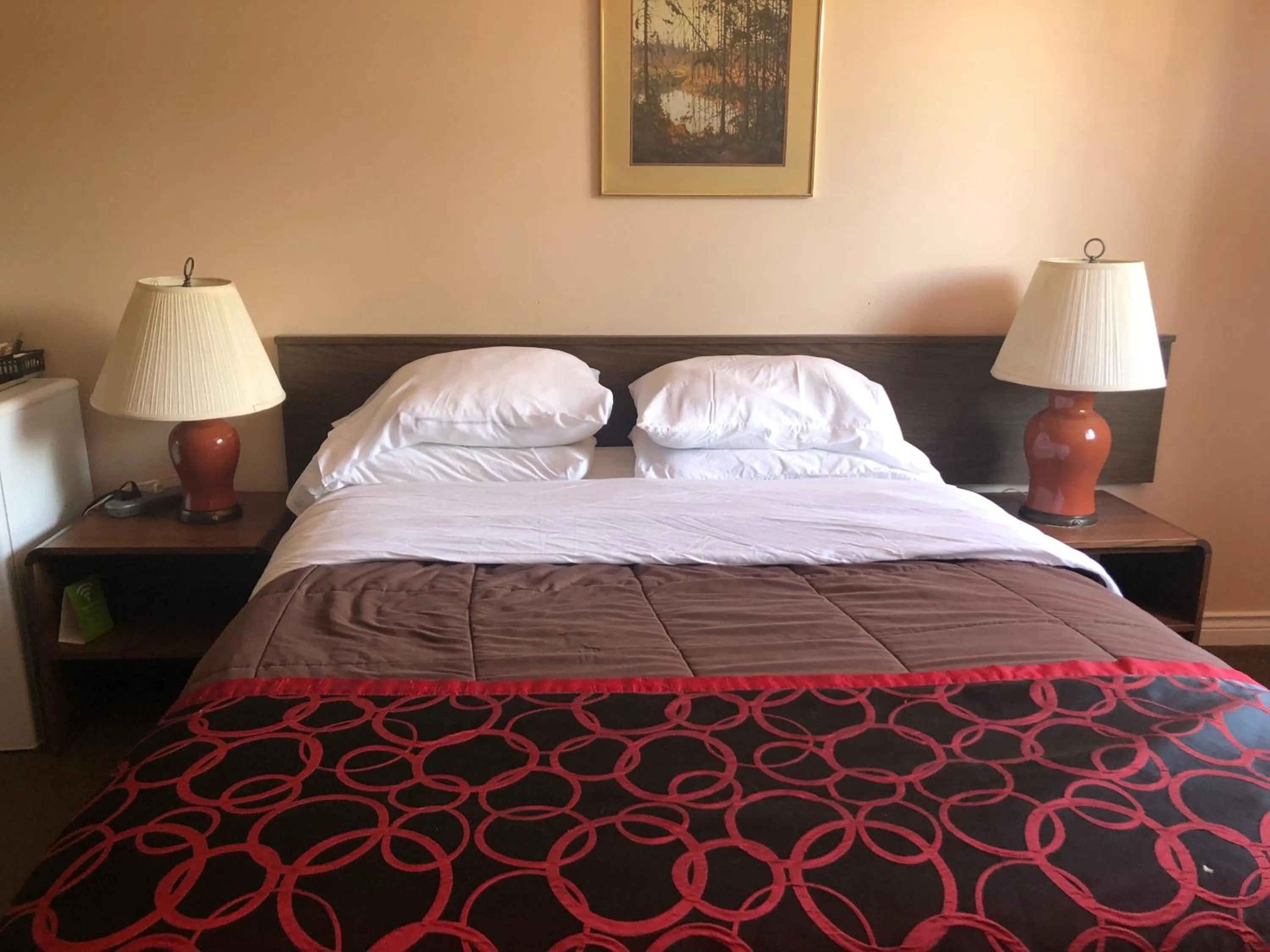 Bed in Villagers Inn