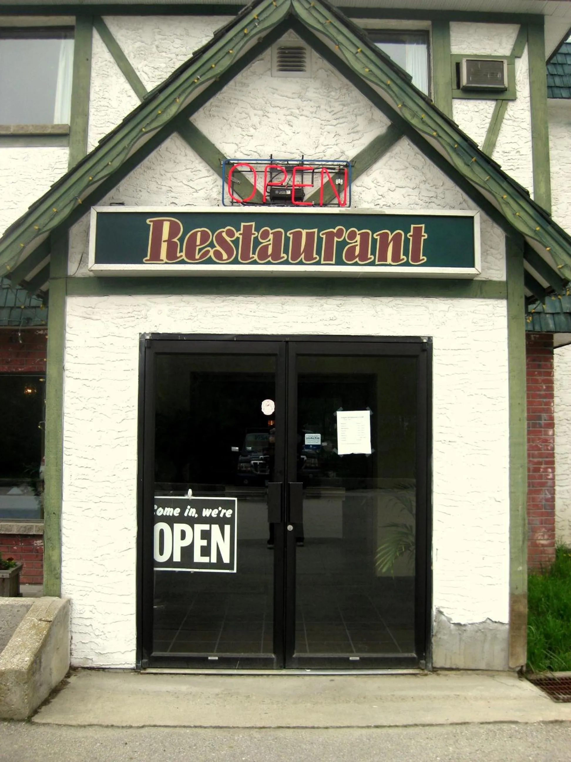 Restaurant/places to eat in Villagers Inn