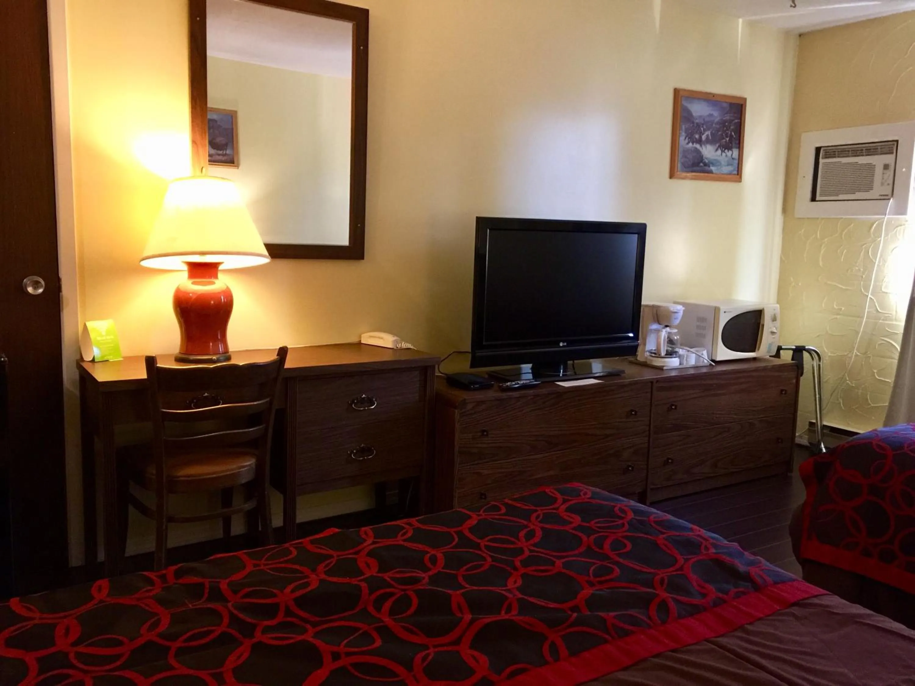 TV and multimedia, Bed in Villagers Inn