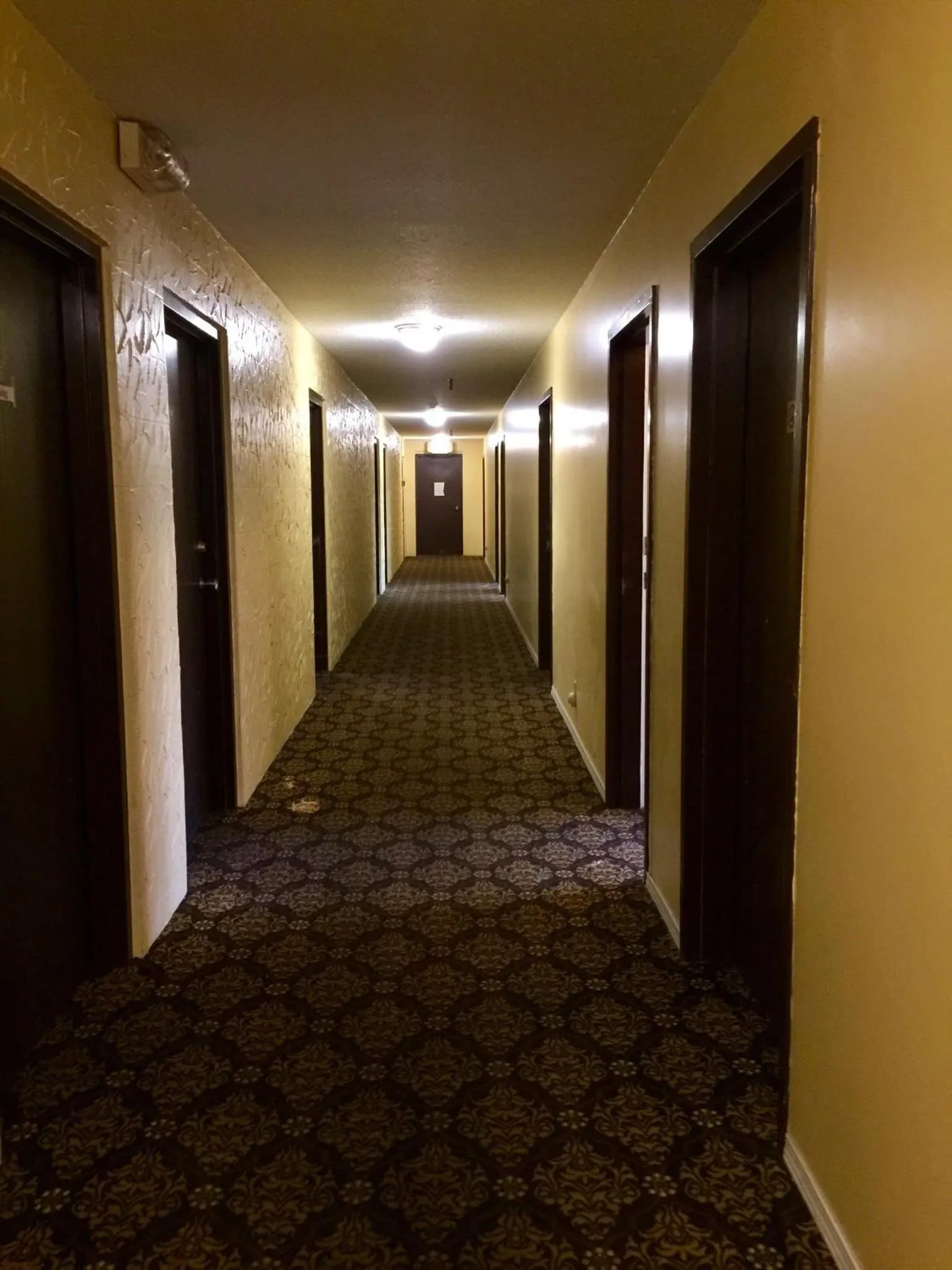 Facade/entrance in Villagers Inn