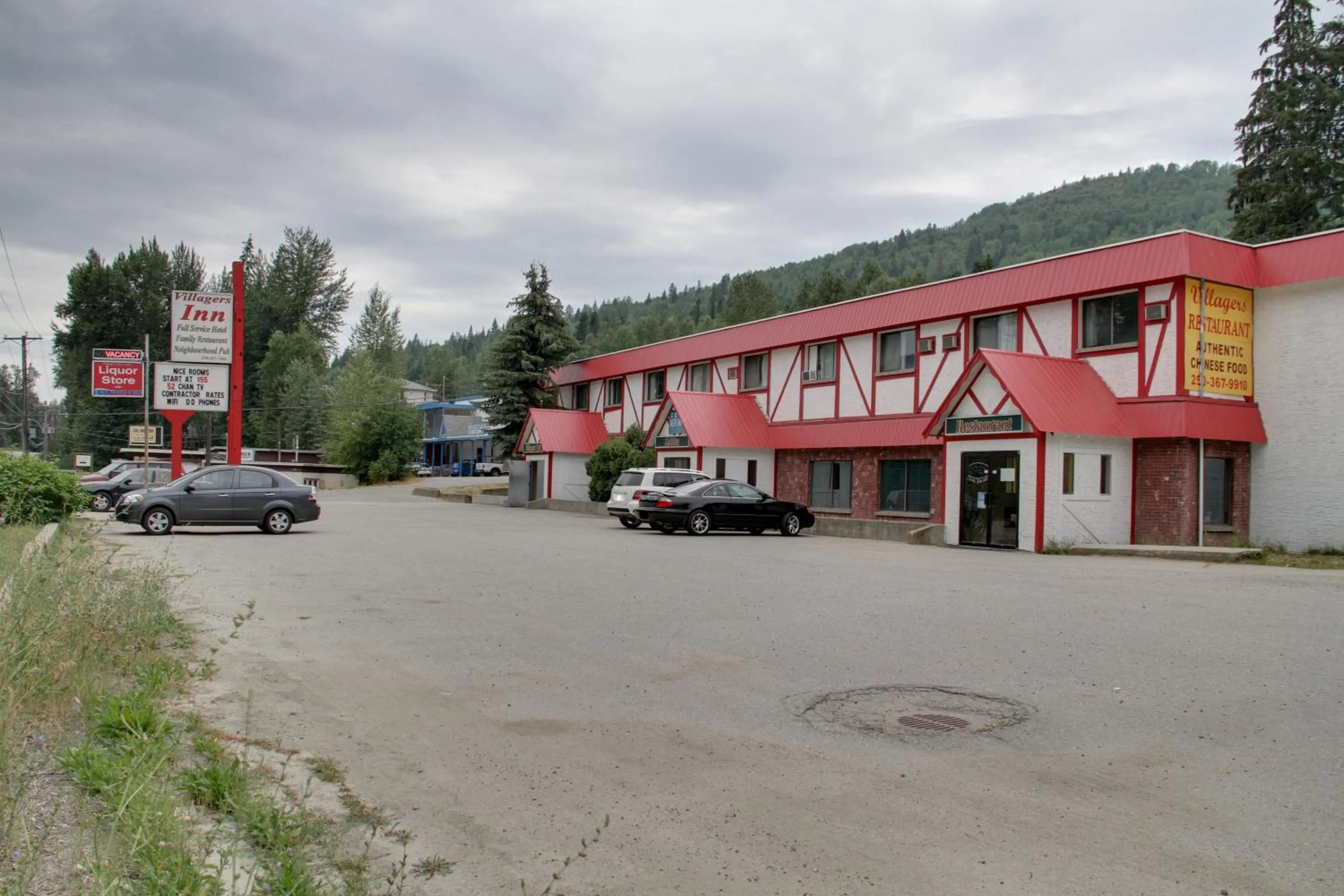 Facade/entrance in Villagers Inn