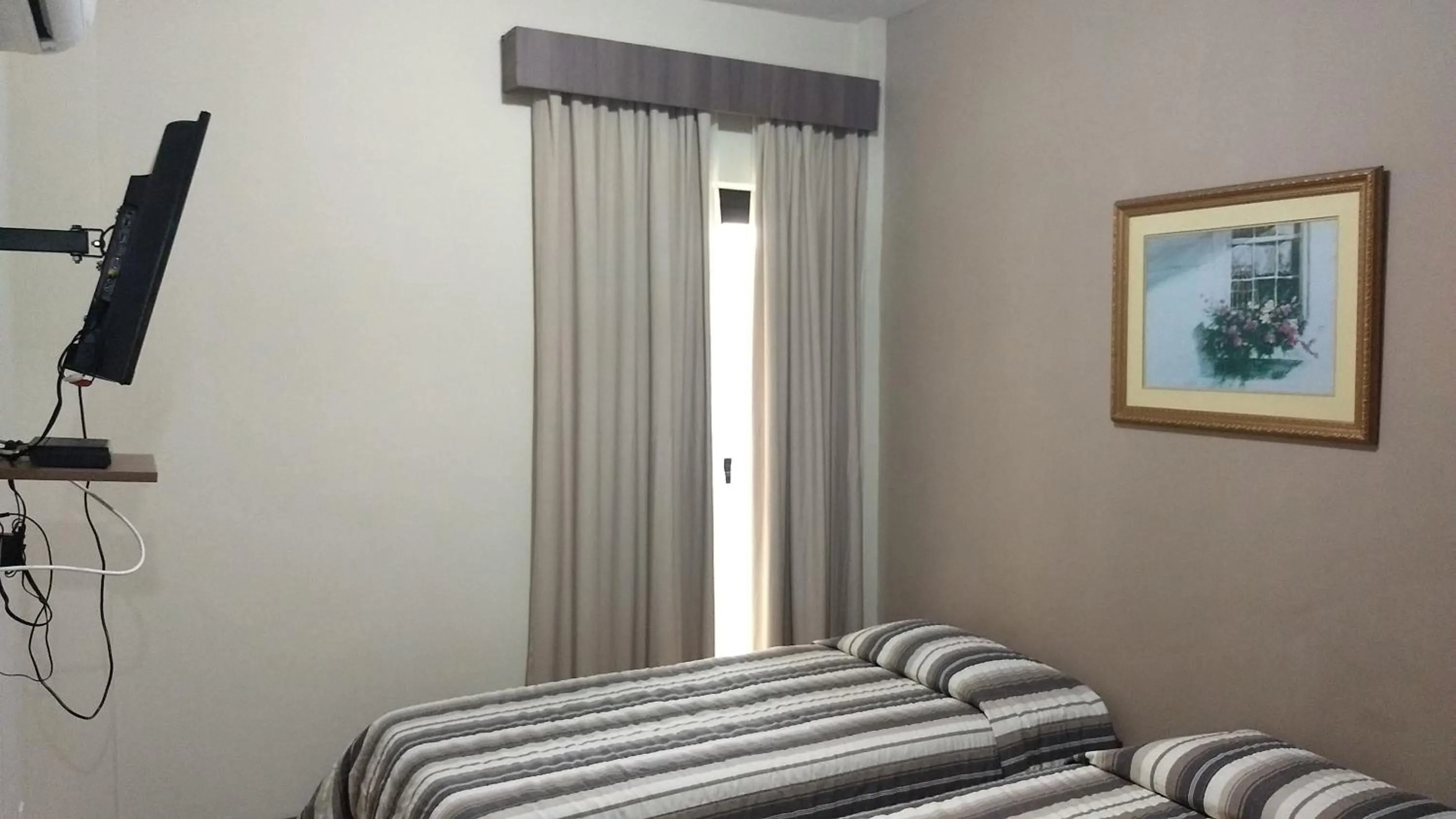 Bed in Castel Plaza Hotel