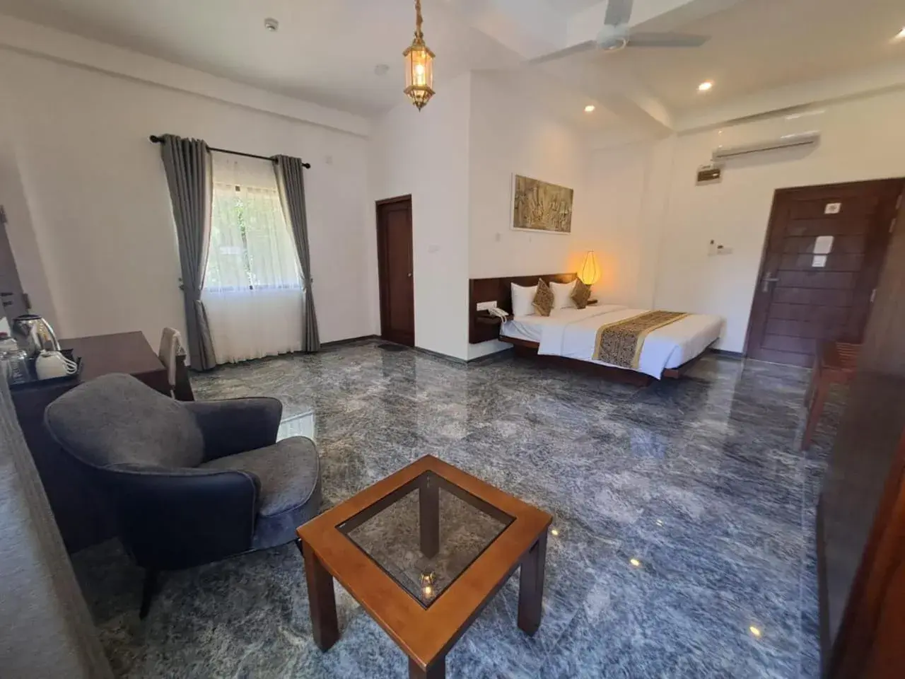 Deluxe Double or Twin Room in Mirage Kandyan Heights Deluxe Double or Twin Room in Mirage Kandyan Heights