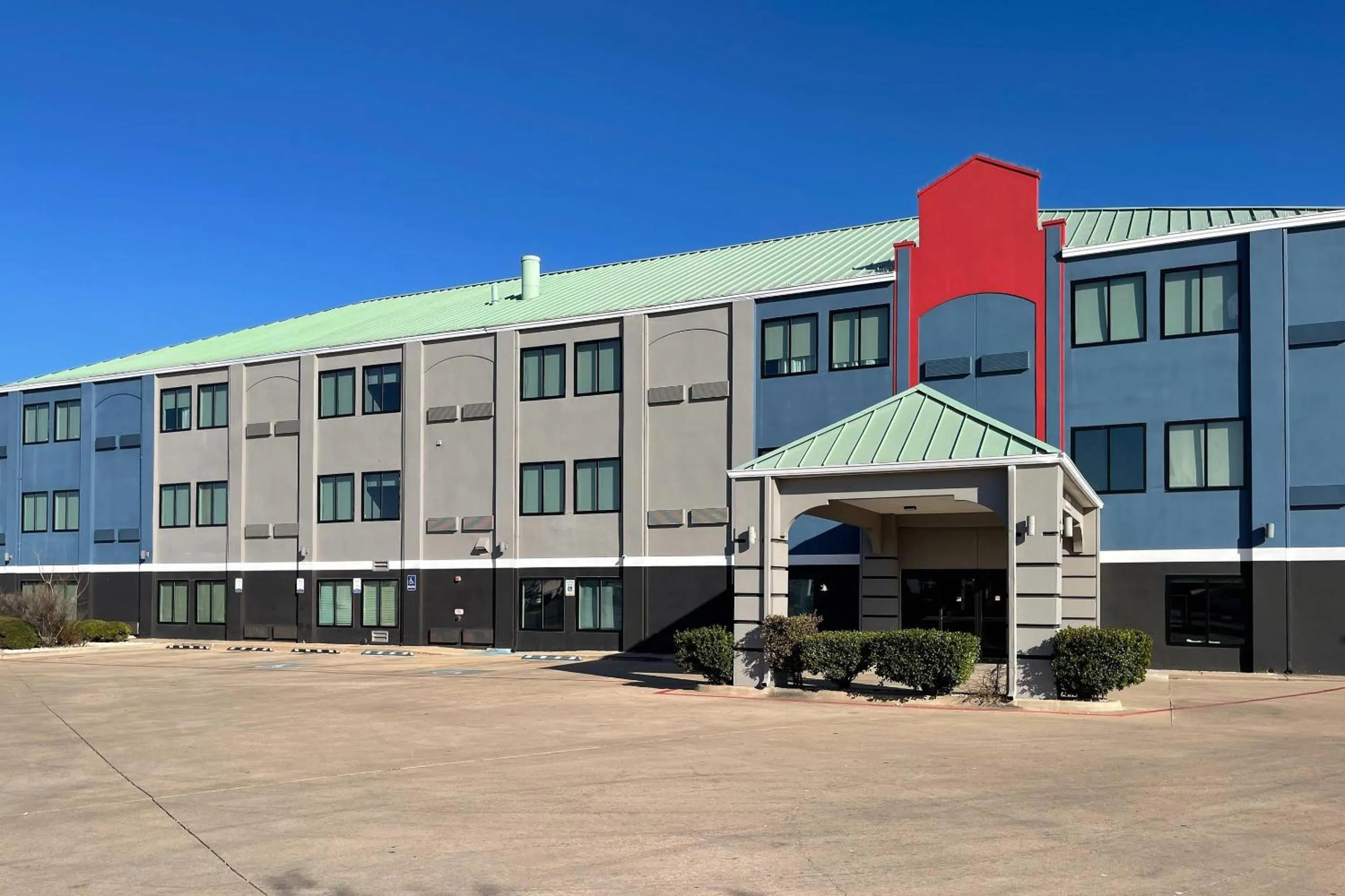 Property building in Quality Suites Abilene Mall Area