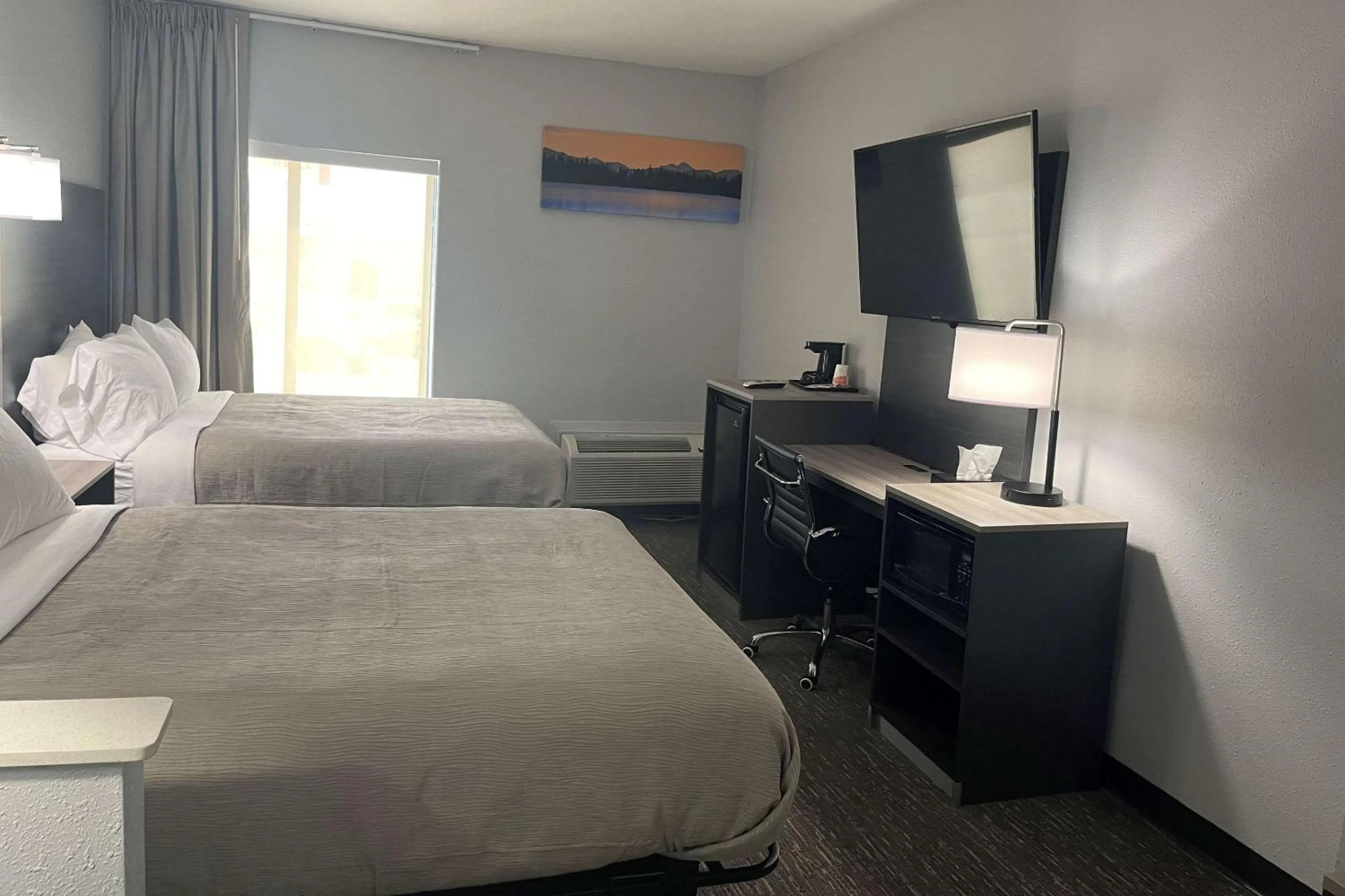 Bedroom, Bed in Quality Suites Abilene Mall Area