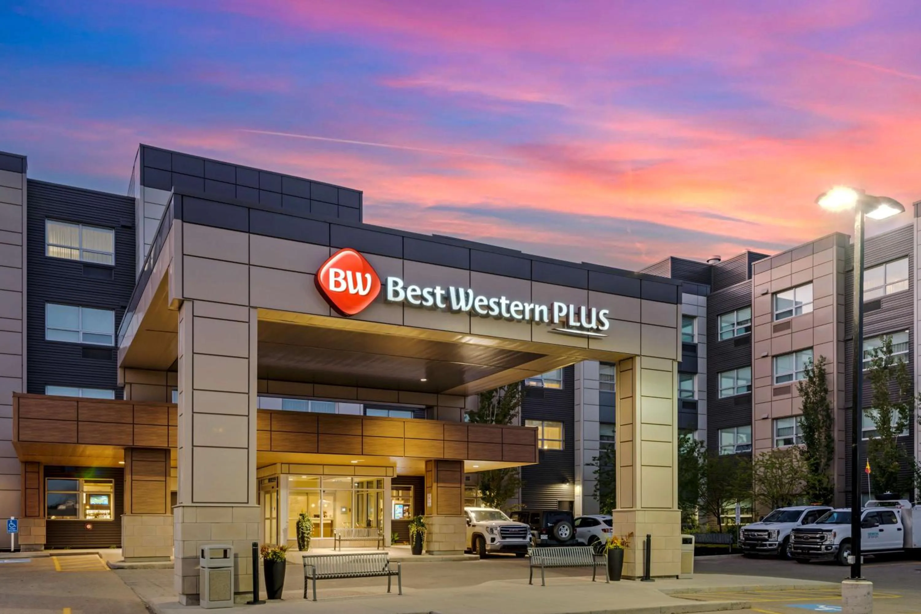 Property building in Best Western Plus Sawridge Suites