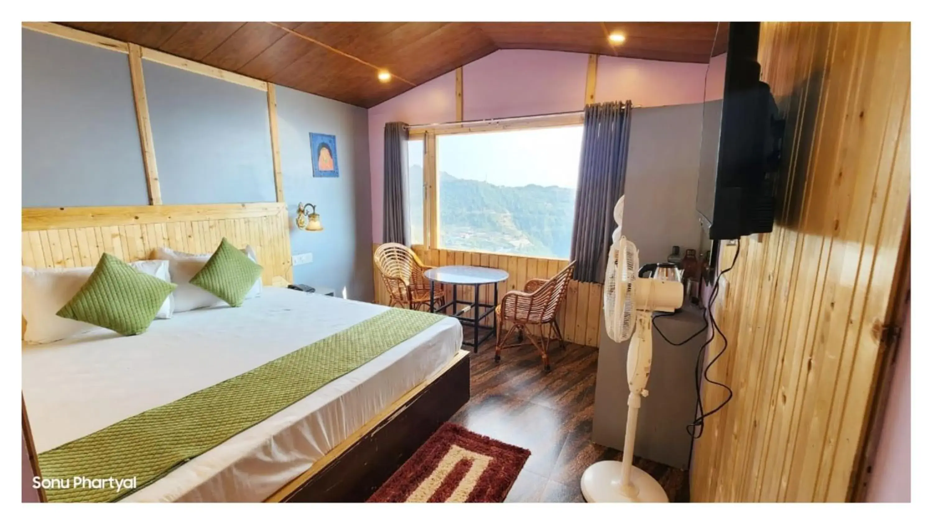 Superior King Room in Hotel Hima-Aksh cottages In Sigri Superior King Room in Hotel Hima-Aksh cottages In Sigri