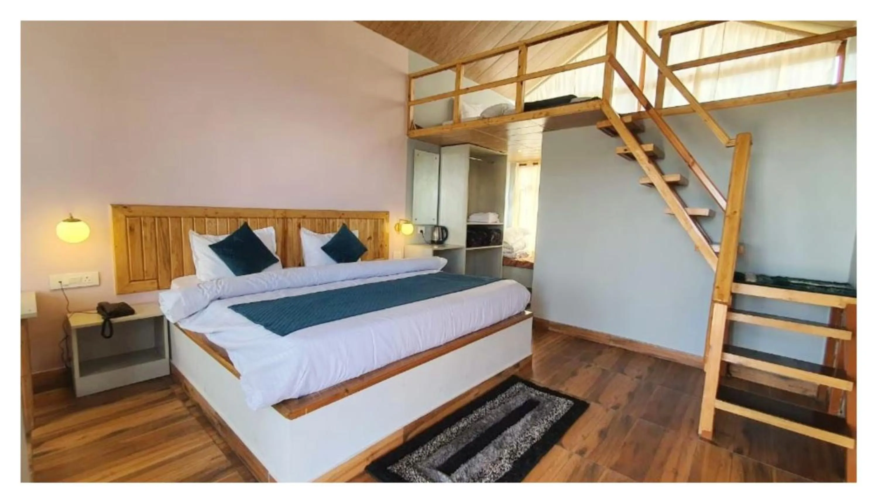Bedroom, Bed in Hotel Hima-Aksh cottages In Sigri