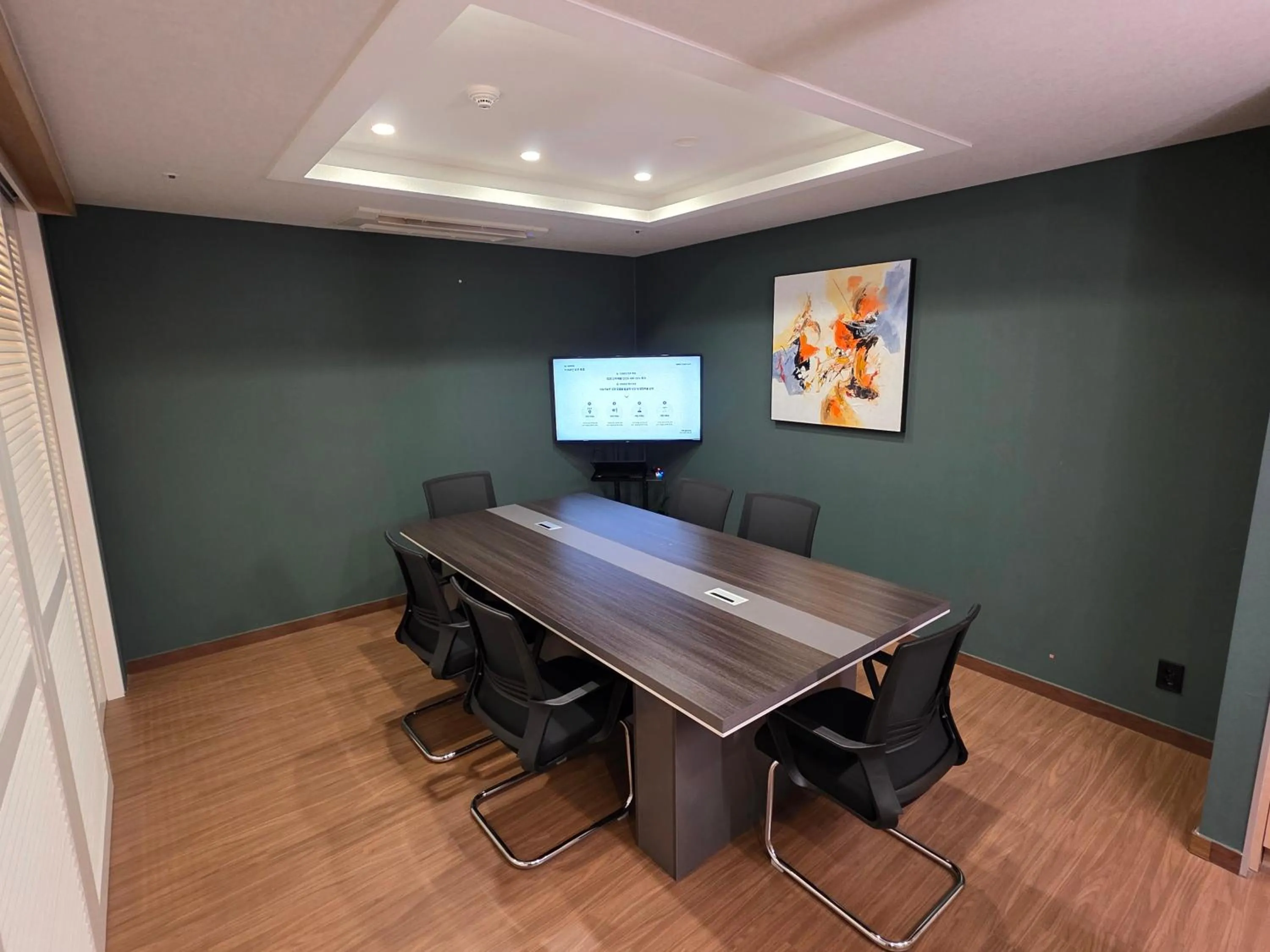 Felix by STX Hotel & Suite