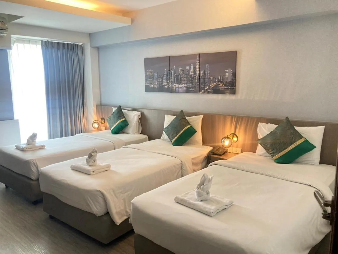 Photo of the whole room, Bed in KANN Pattaya Hotel