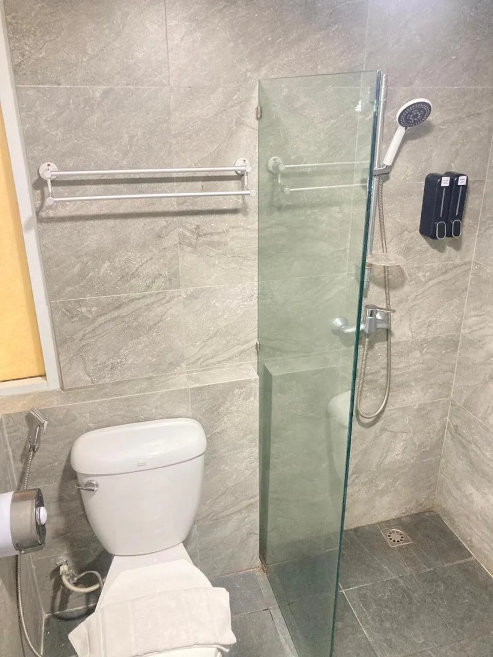 Bathroom in KANN Pattaya Hotel