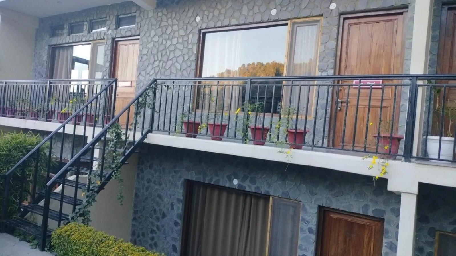 Balcony/Terrace in Maati Resort by The Lake Hill