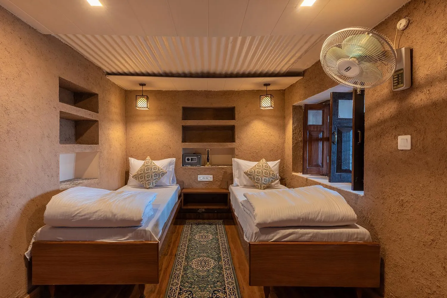 Bedroom, Bed in Maati Resort by The Lake Hill