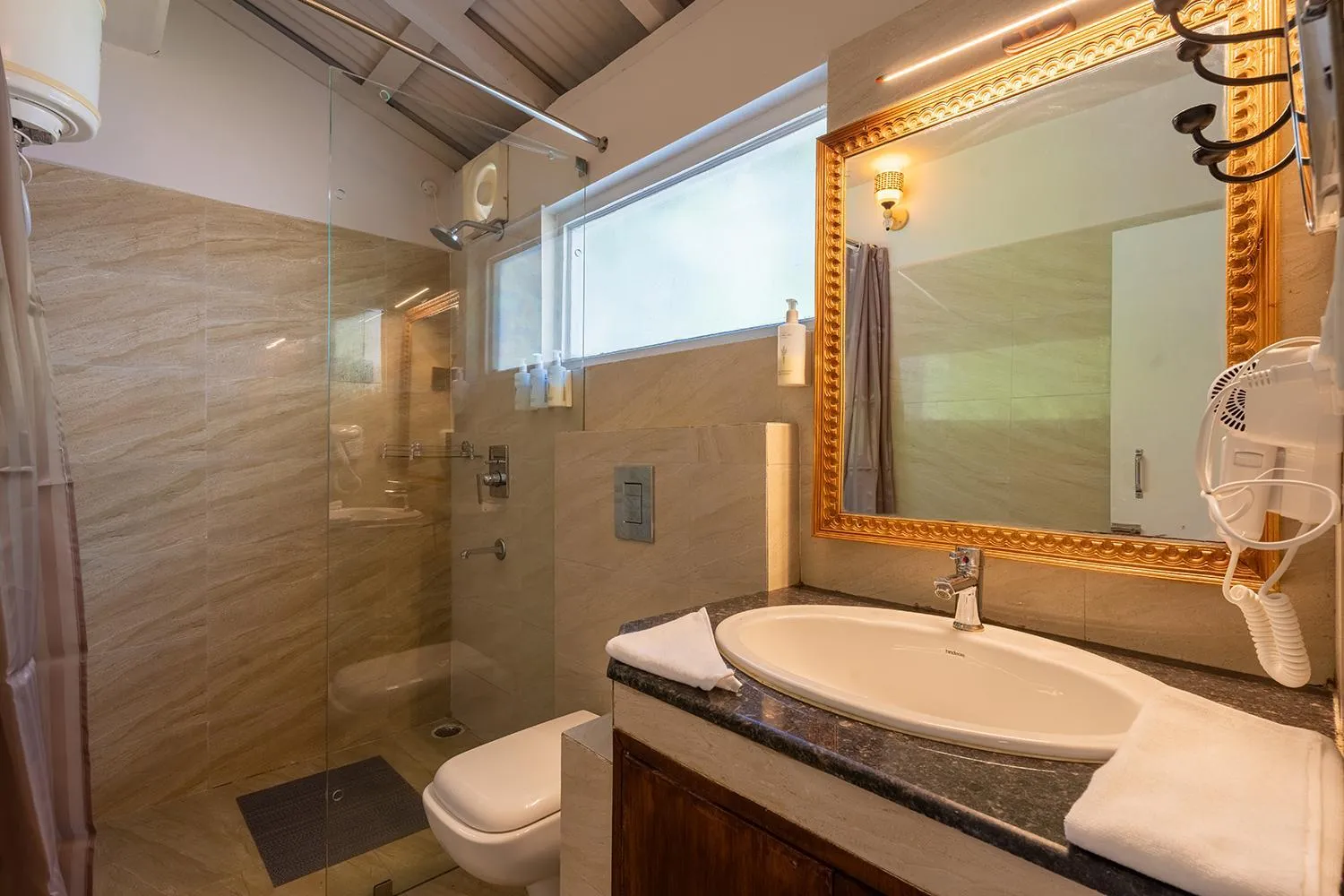 Bathroom in Maati Resort by The Lake Hill