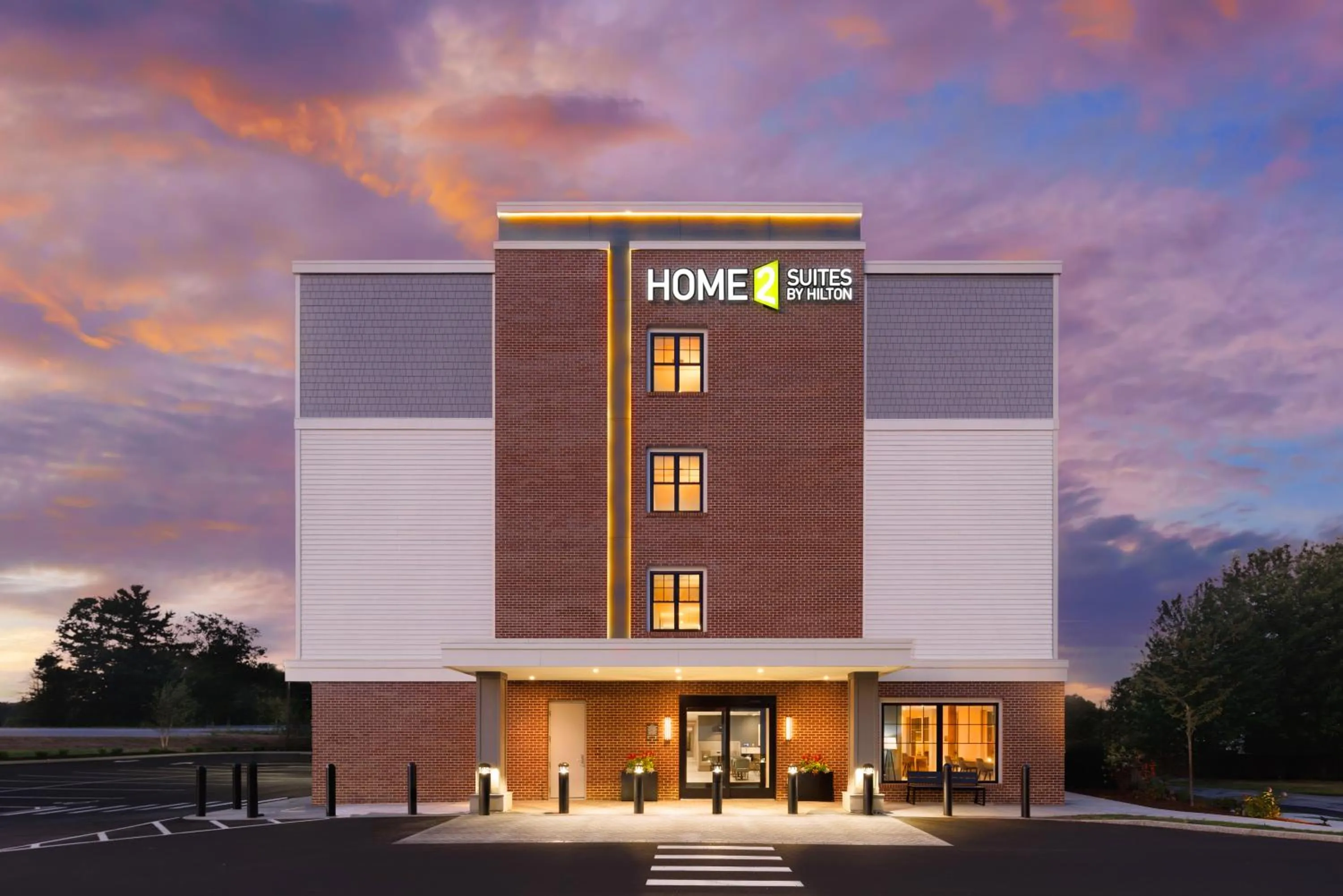 Property building in Home2 Suites By Hilton Kittery