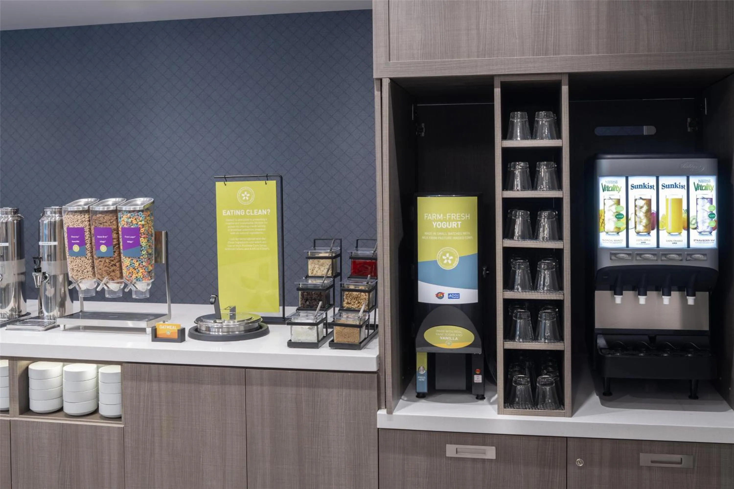 Breakfast in Home2 Suites By Hilton Kittery